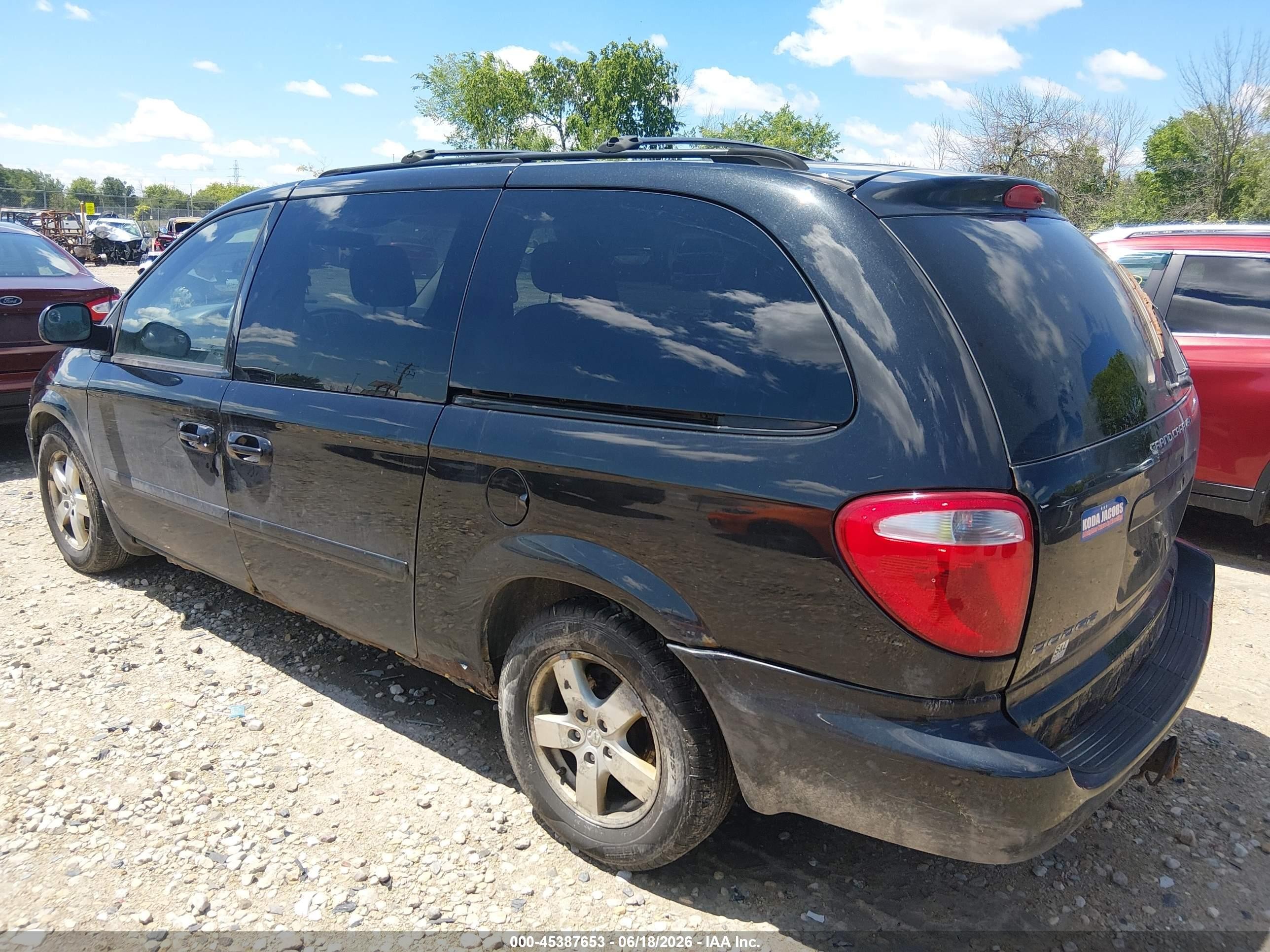 2007 Dodge Grand Caravan Sxt Black vin: 2D8GP44L47R295014