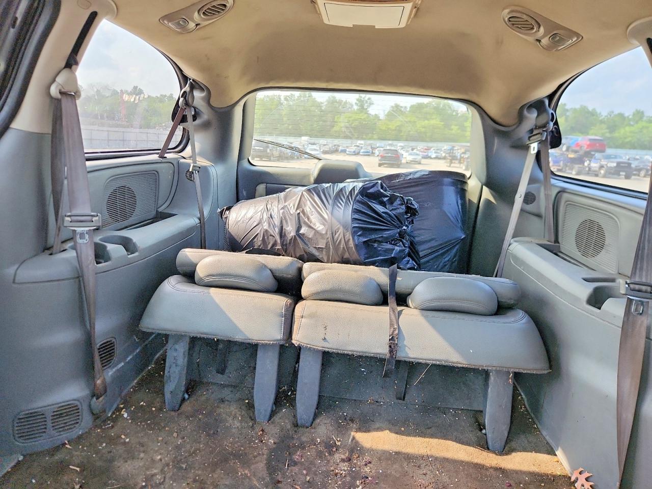 2005 Dodge Grand Caravan Sxt Black vin: 2D8GP44L65R443466