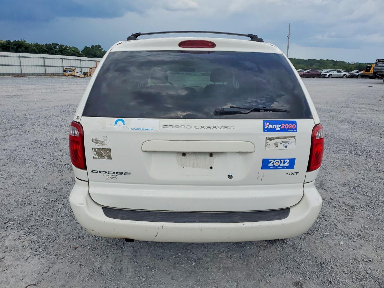 2007 Dodge Grand Caravan Sxt White vin: 2D8GP44L67R257476