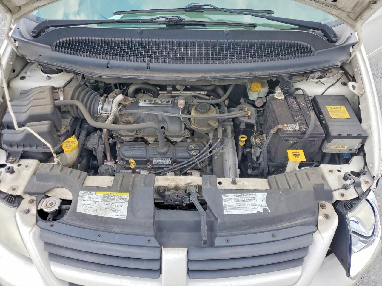 2007 Dodge Grand Caravan Sxt White vin: 2D8GP44L67R257476