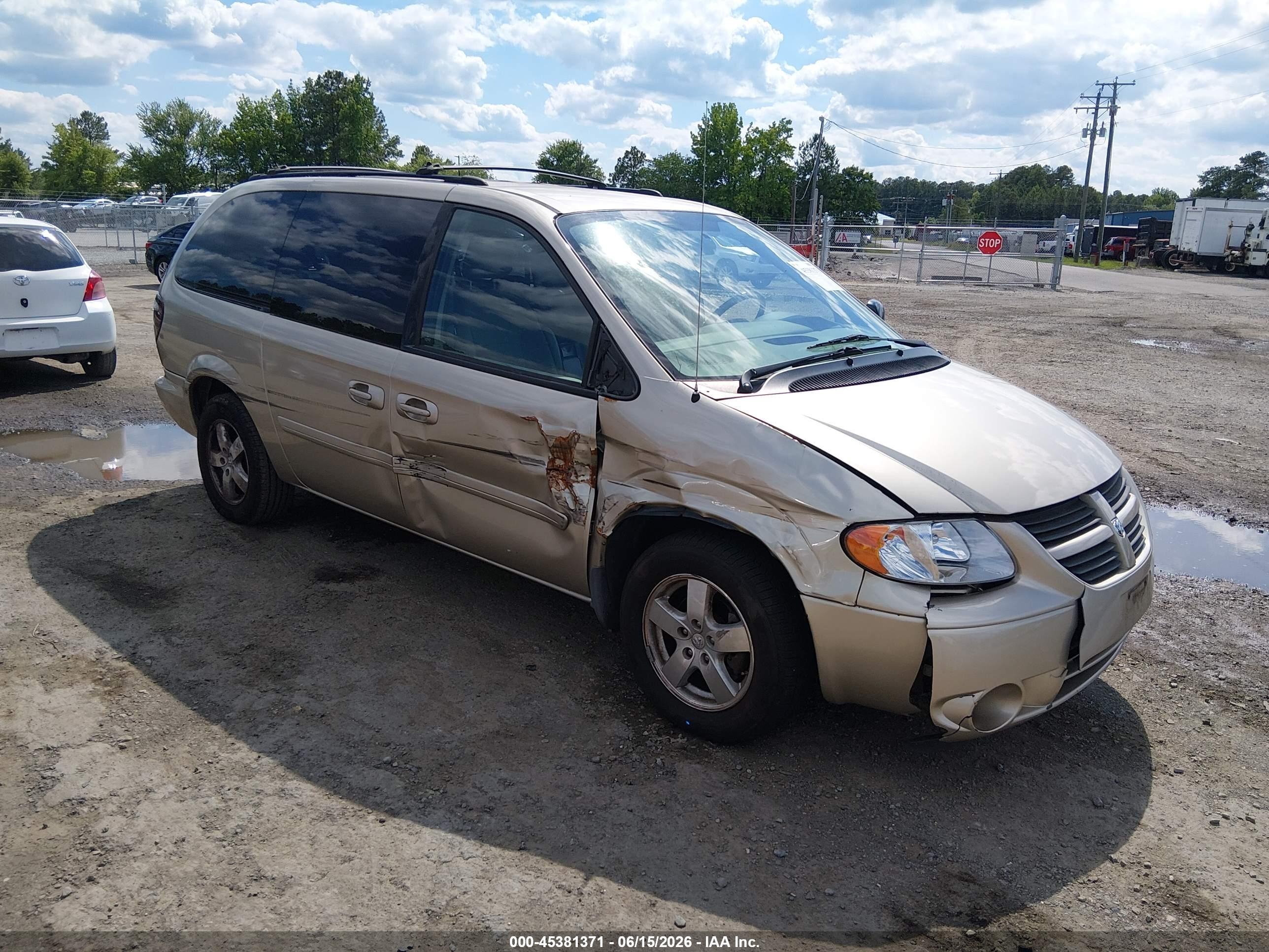 2006 Dodge Grand Caravan Sxt Gold vin: 2D8GP44L86R659241