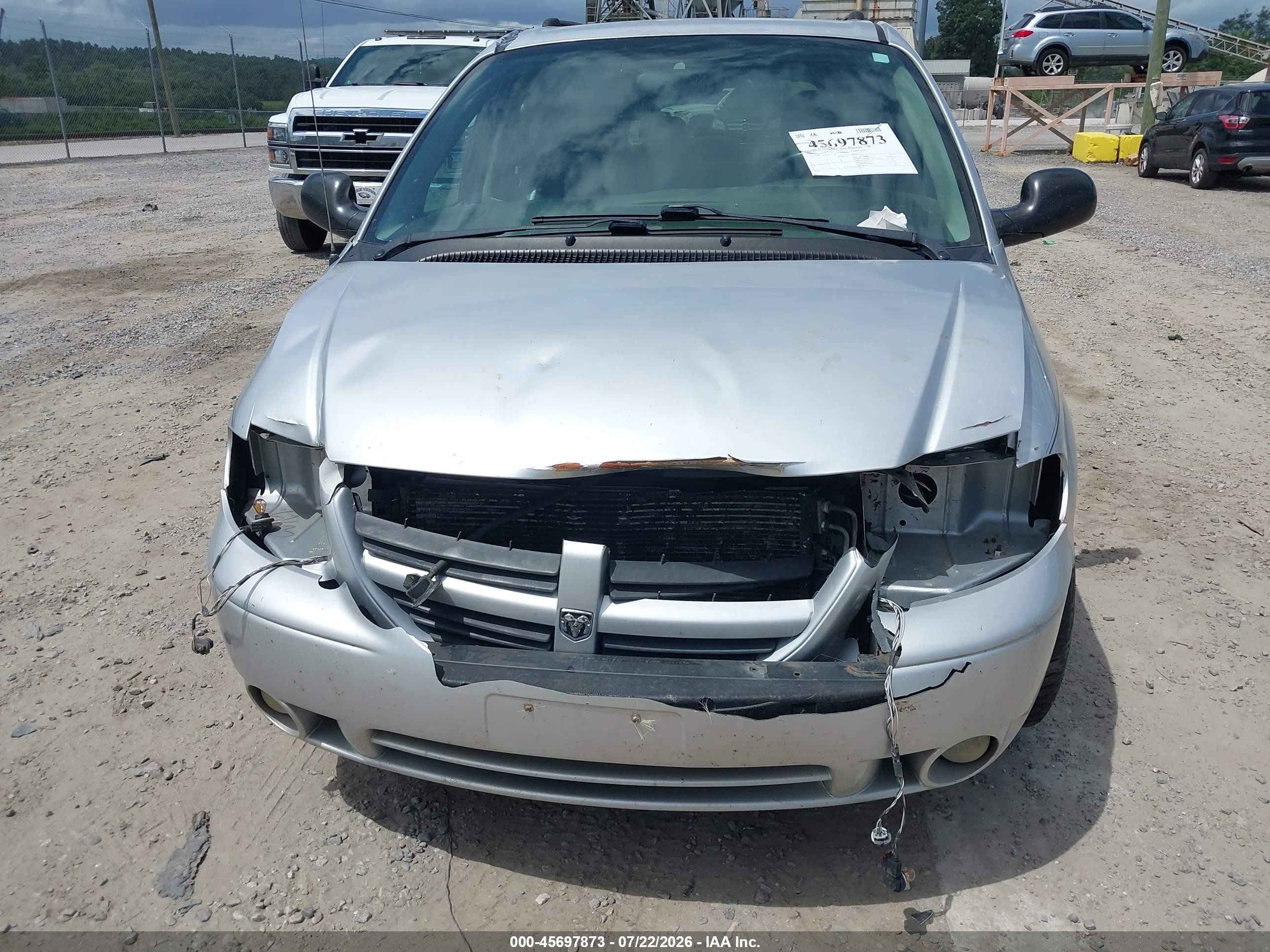 2005 Dodge Caravan Sxt Silver vin: 2D8GP44L95R322494