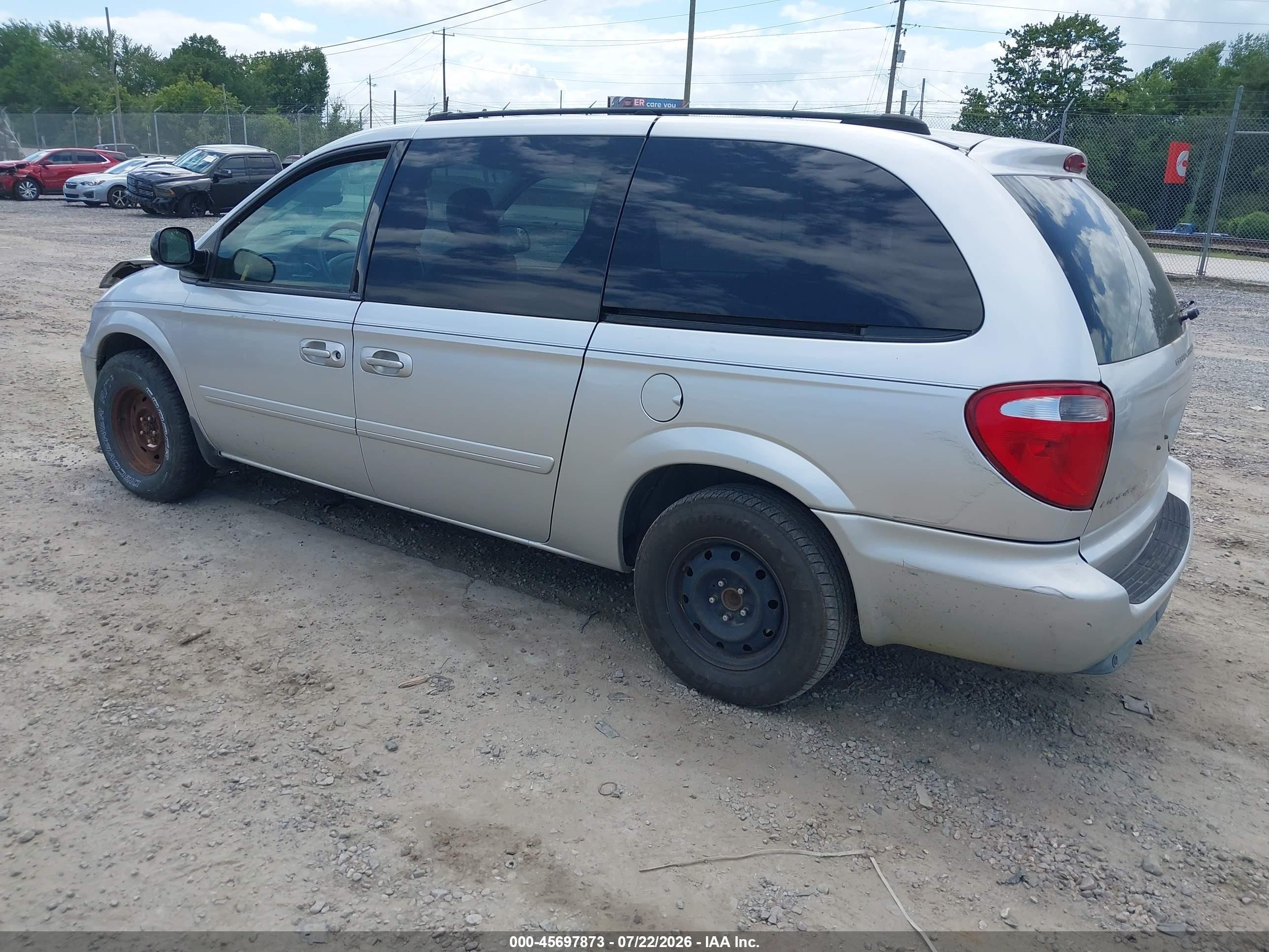 2005 Dodge Caravan Sxt Silver vin: 2D8GP44L95R322494