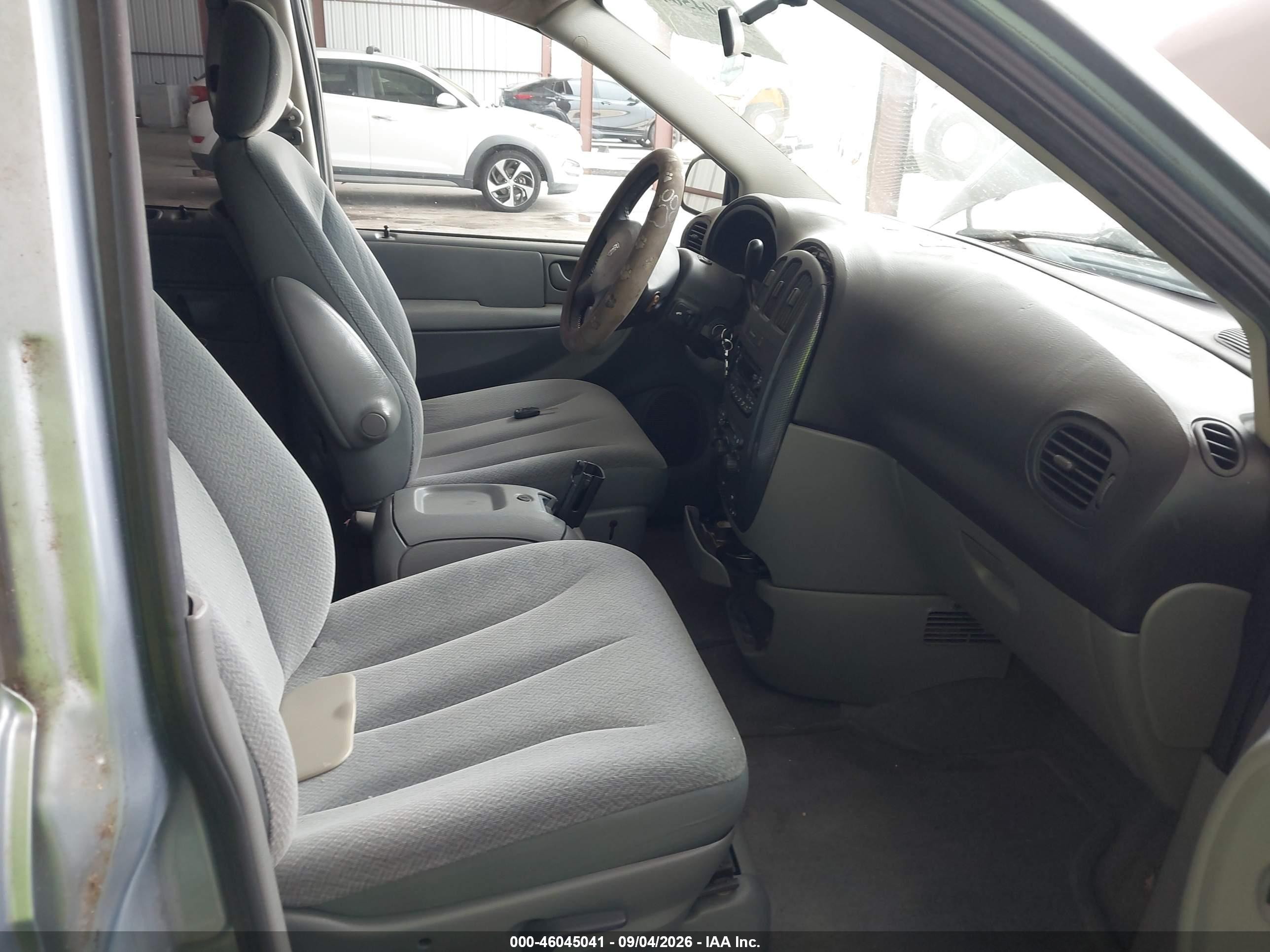 2005 Dodge Grand Caravan Sxt Blue vin: 2D8GP44L95R389225