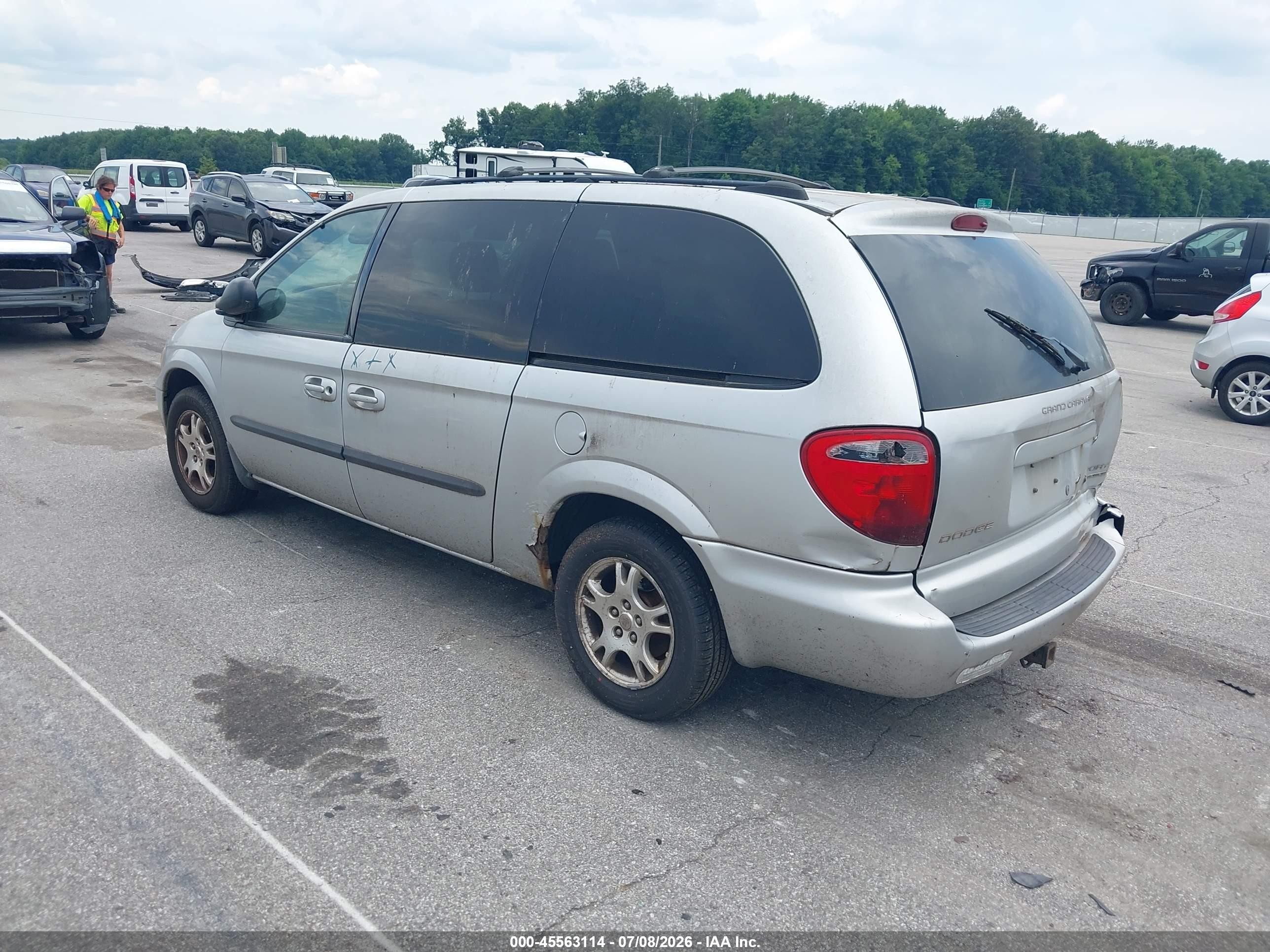 2003 Dodge Grand Caravan Sport Silver vin: 2D8GT44L93R217558
