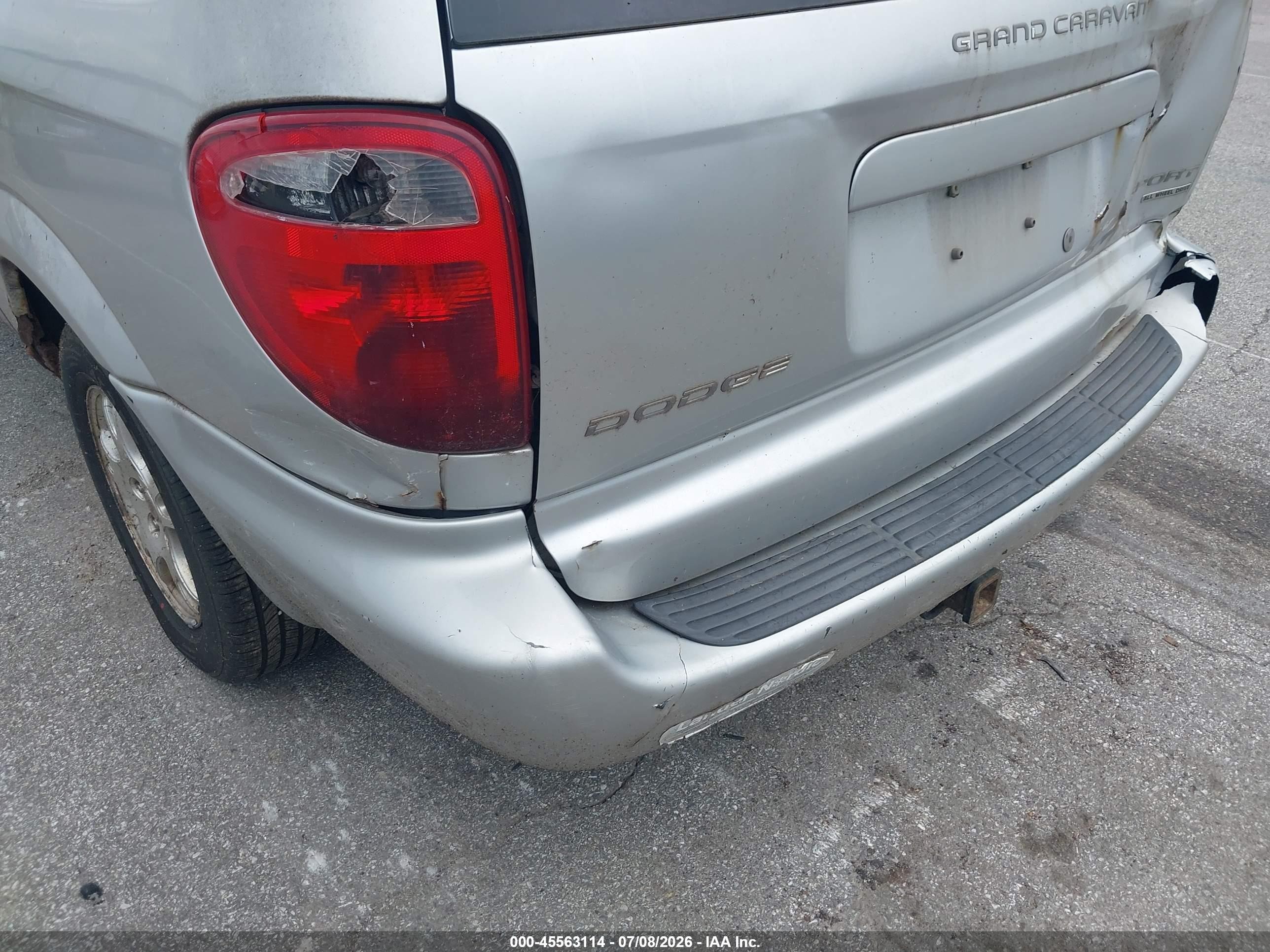 2003 Dodge Grand Caravan Sport Silver vin: 2D8GT44L93R217558