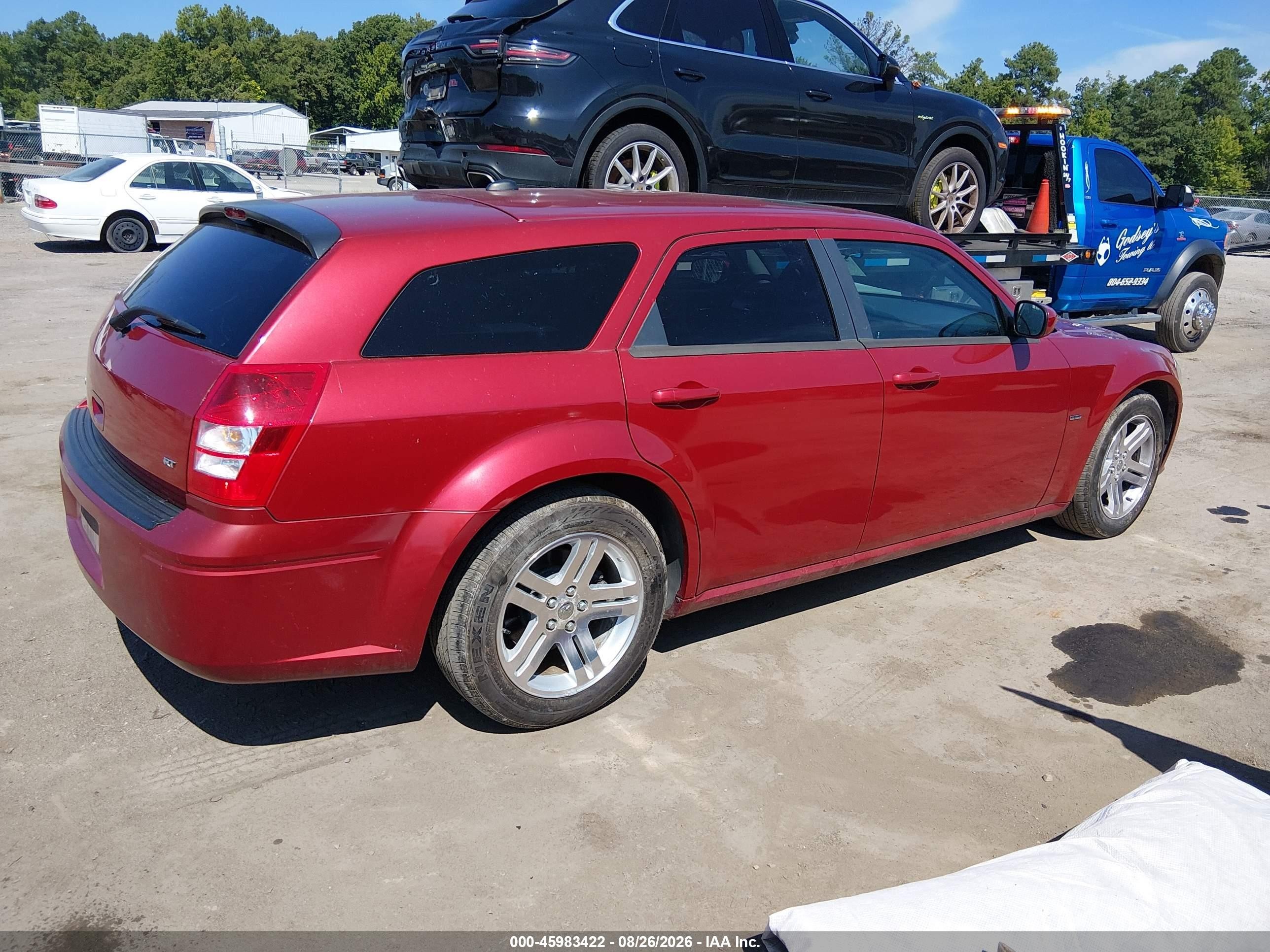 2005 Dodge Magnum Rt Red vin: 2D8GV58215H586876