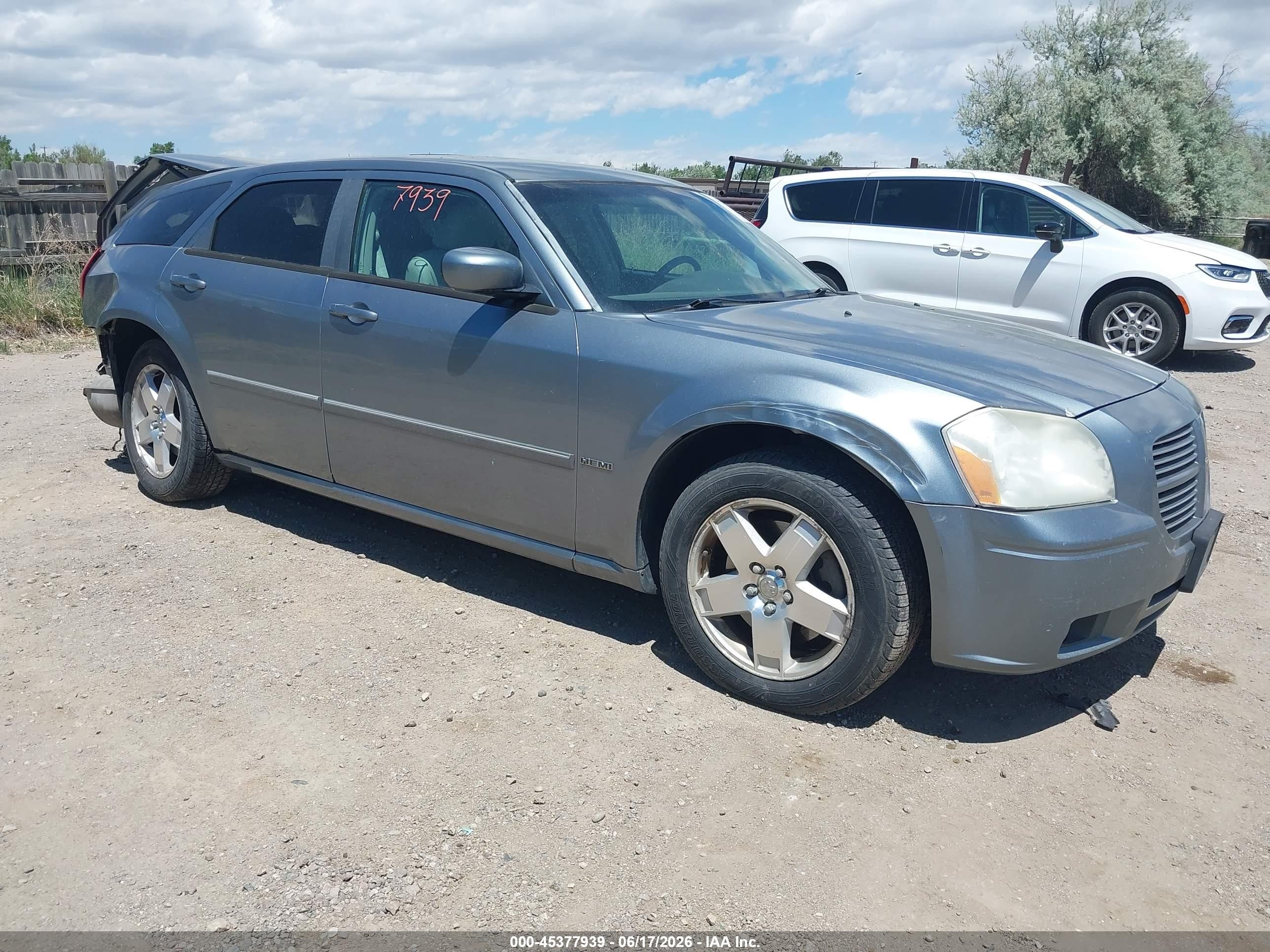 2006 Dodge Magnum Rt Silver vin: 2D8GZ57226H348185