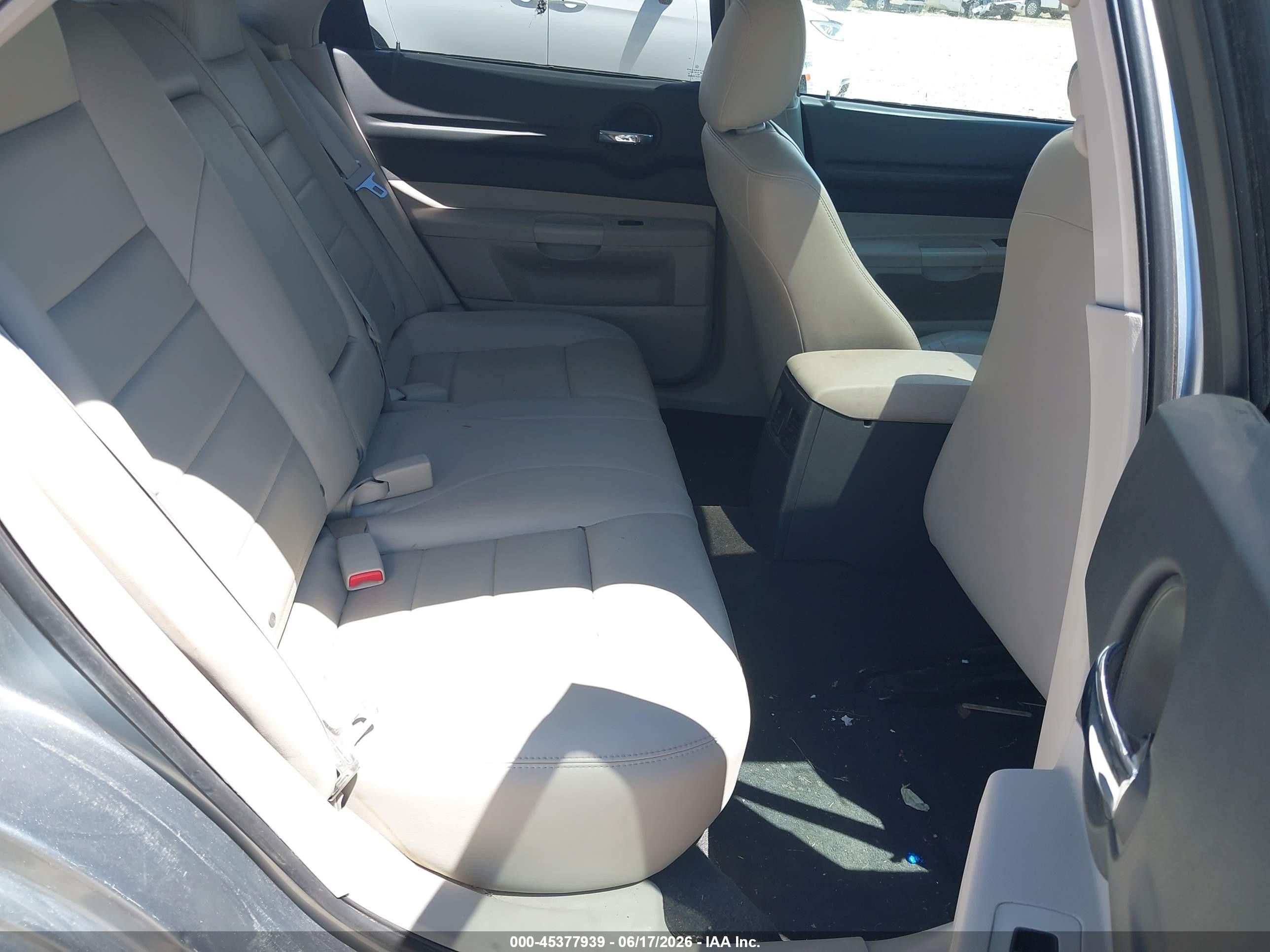 2006 Dodge Magnum Rt Silver vin: 2D8GZ57226H348185