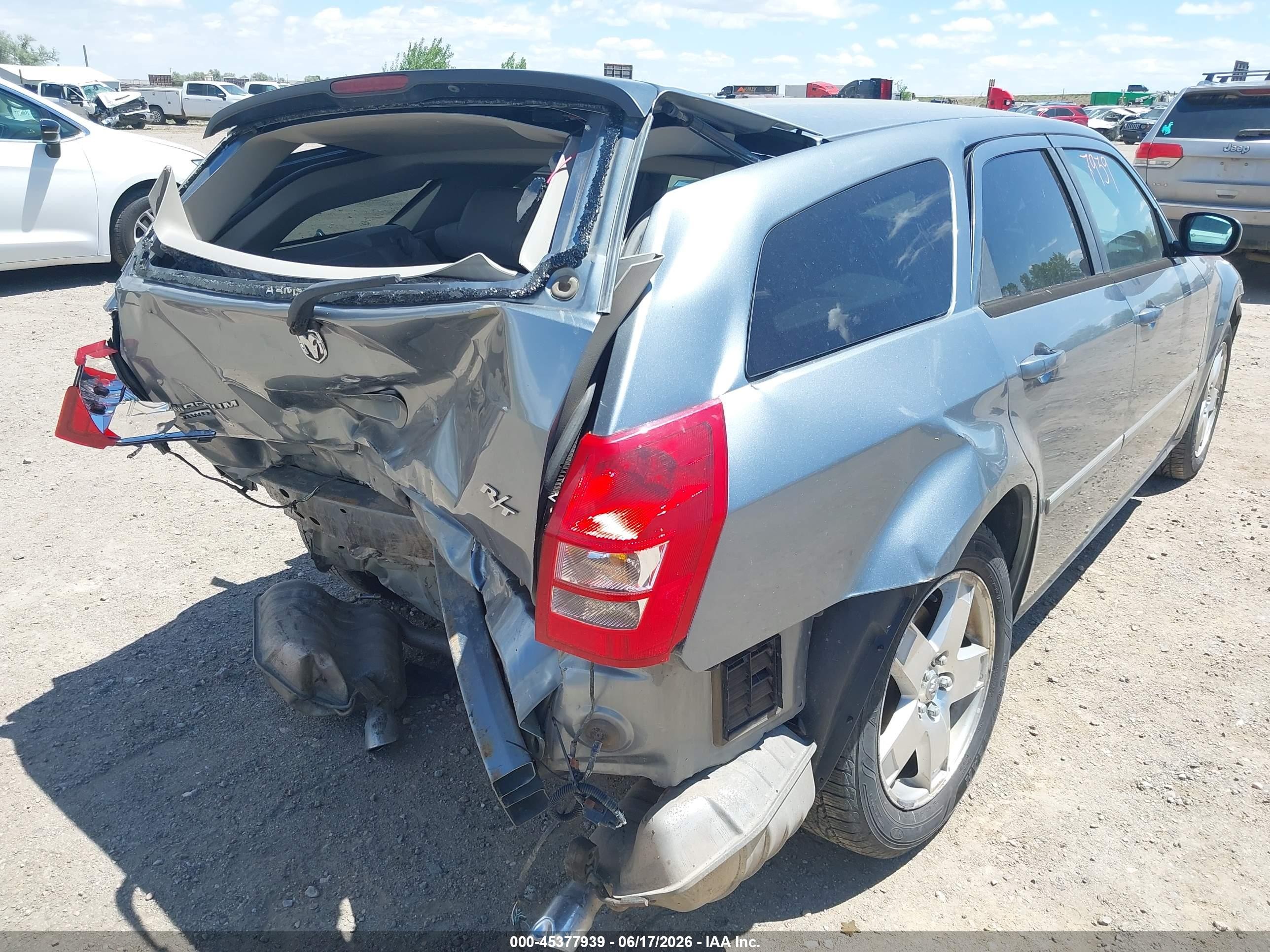 2006 Dodge Magnum Rt Silver vin: 2D8GZ57226H348185
