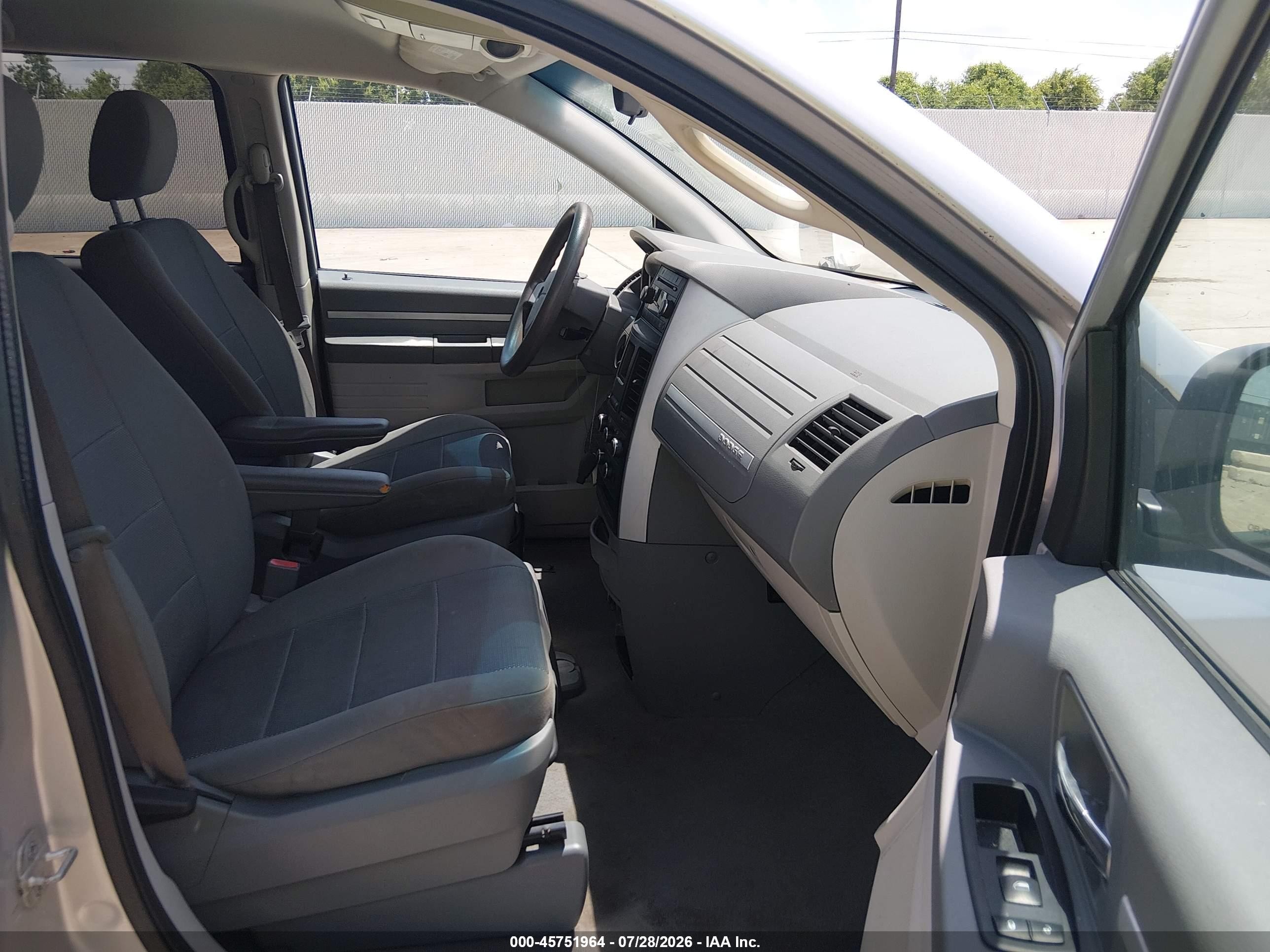 2009 Dodge Grand Caravan Se Silver vin: 2D8HN44E19R641602