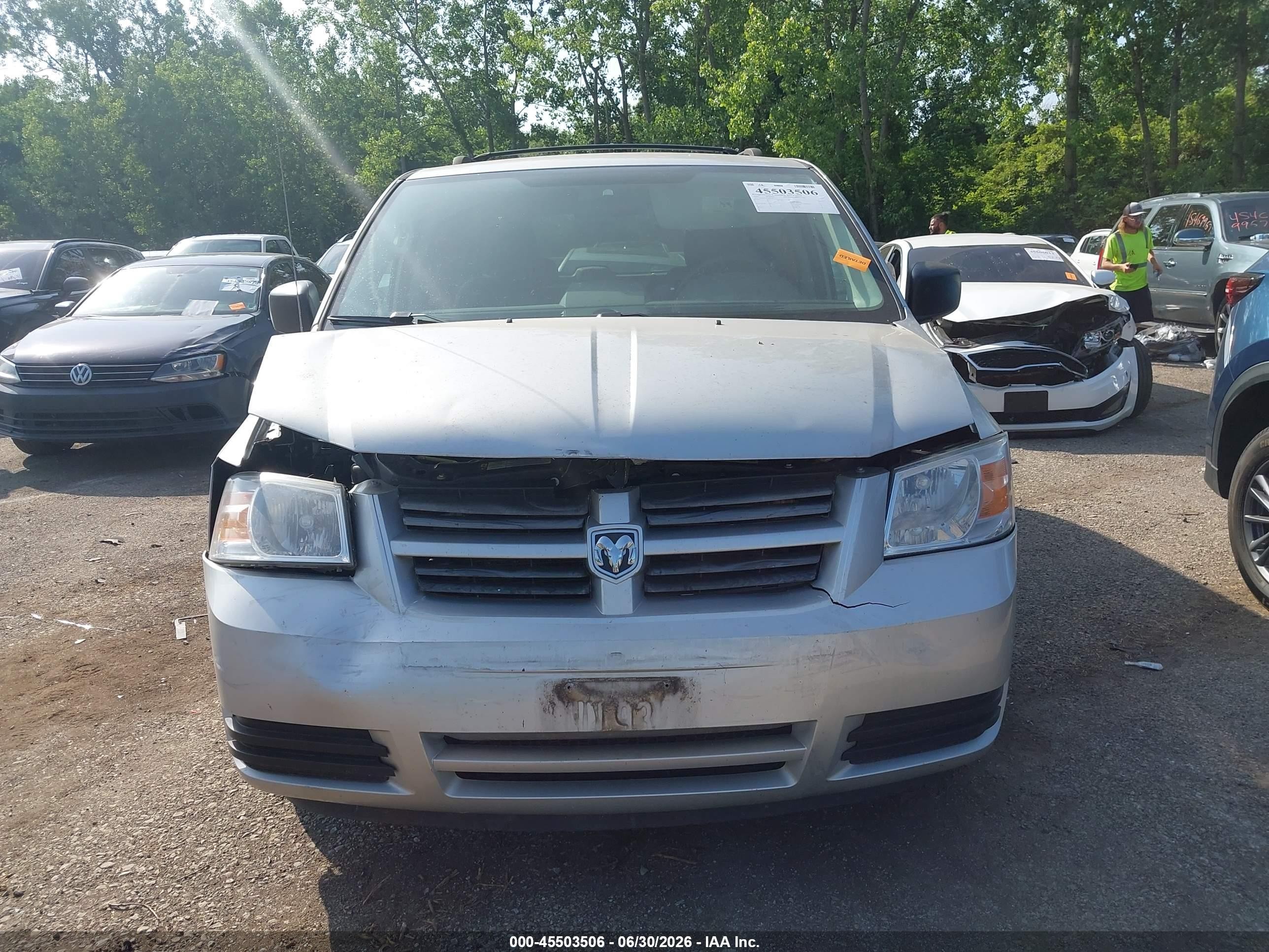 2009 Dodge Grand Caravan Se Silver vin: 2D8HN44E29R638515