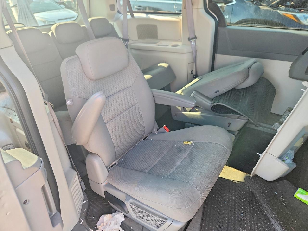 2009 Dodge Grand Caravan Se Silver vin: 2D8HN44E39R695256