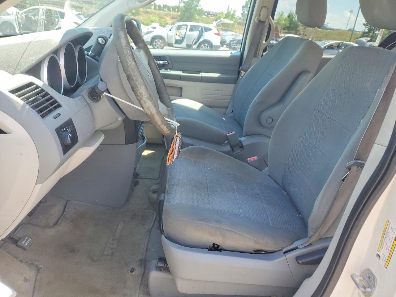 2009 Dodge Grand Caravan White vin: 2D8HN44E59R622051