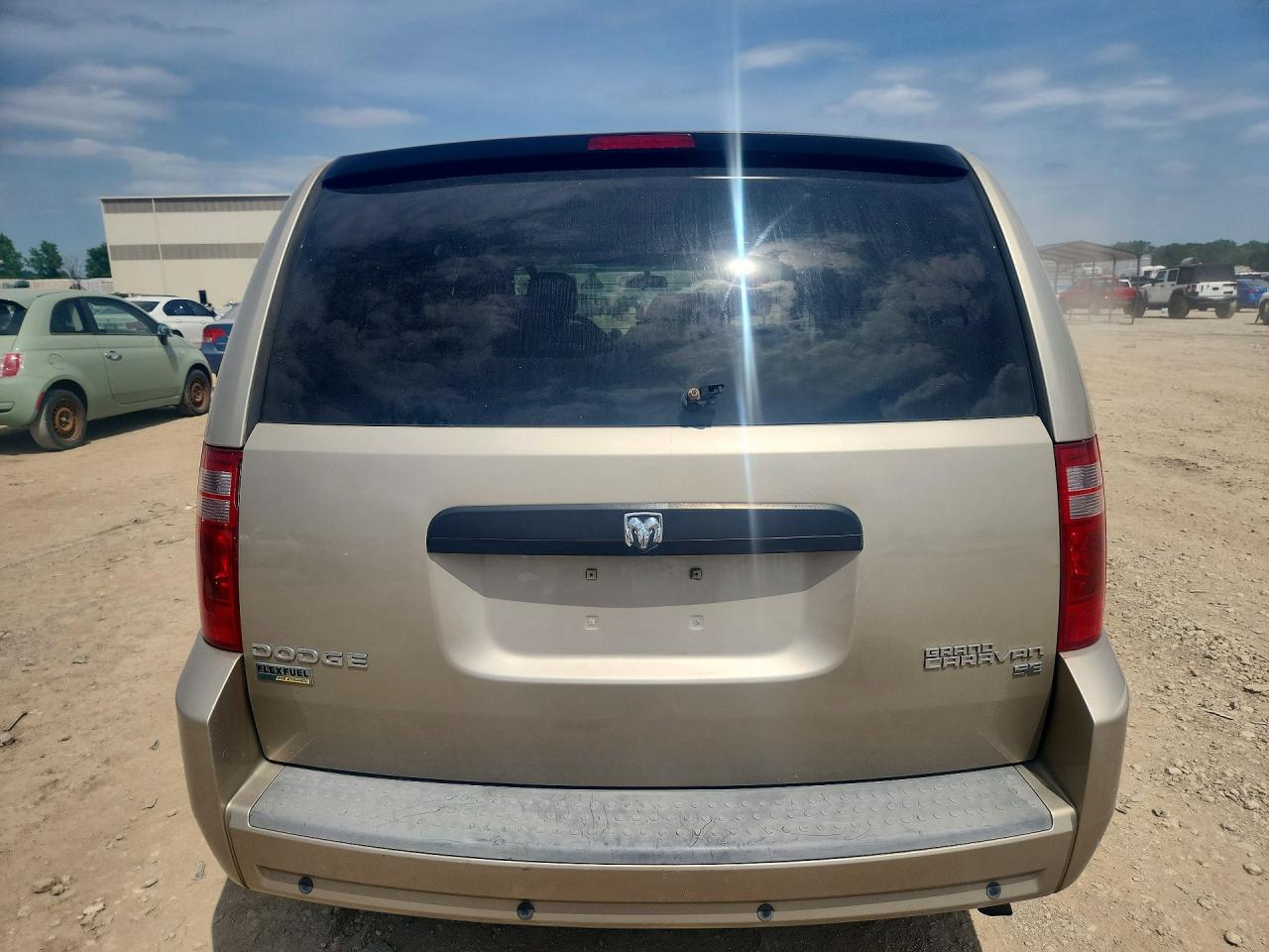 2009 Dodge Grand Caravan Le Gold vin: 2D8HN44E59R645104