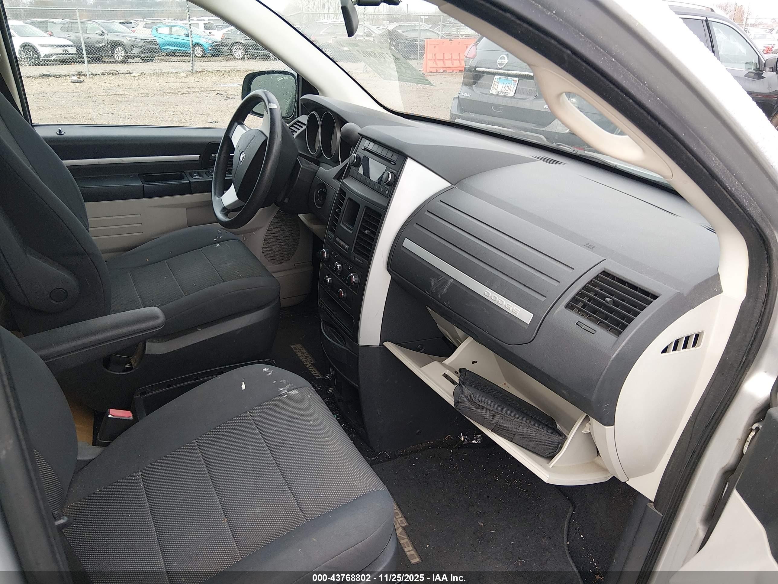 2009 Dodge Grand Caravan Se Silver vin: 2D8HN44E59R683447