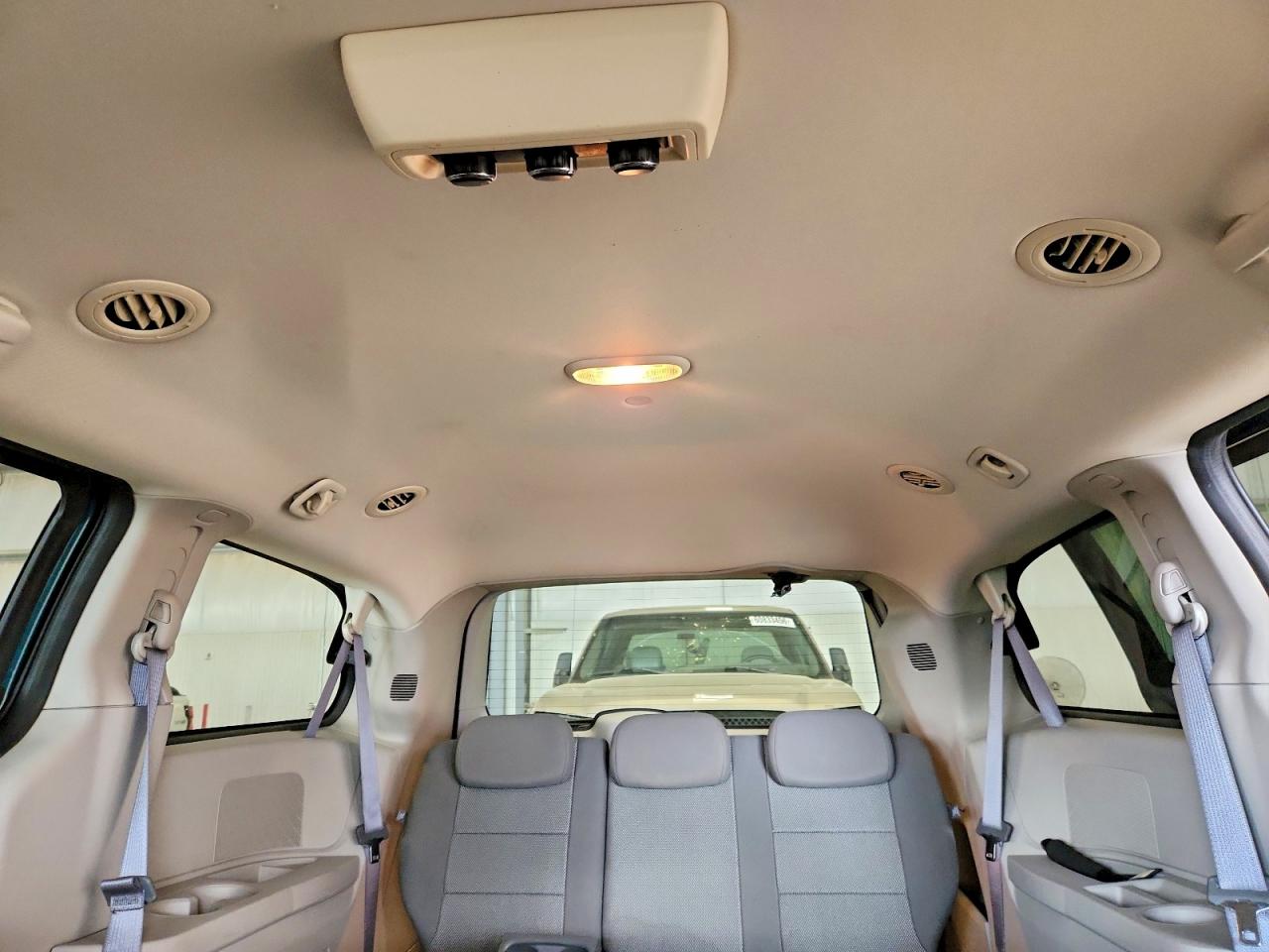 2009 Dodge Grand Caravan Se Green vin: 2D8HN44E69R535386