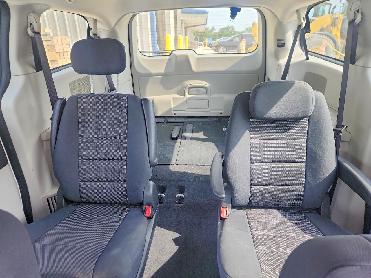 2009 Dodge Grand Caravan Se Белый vin: 2D8HN44E79R623637
