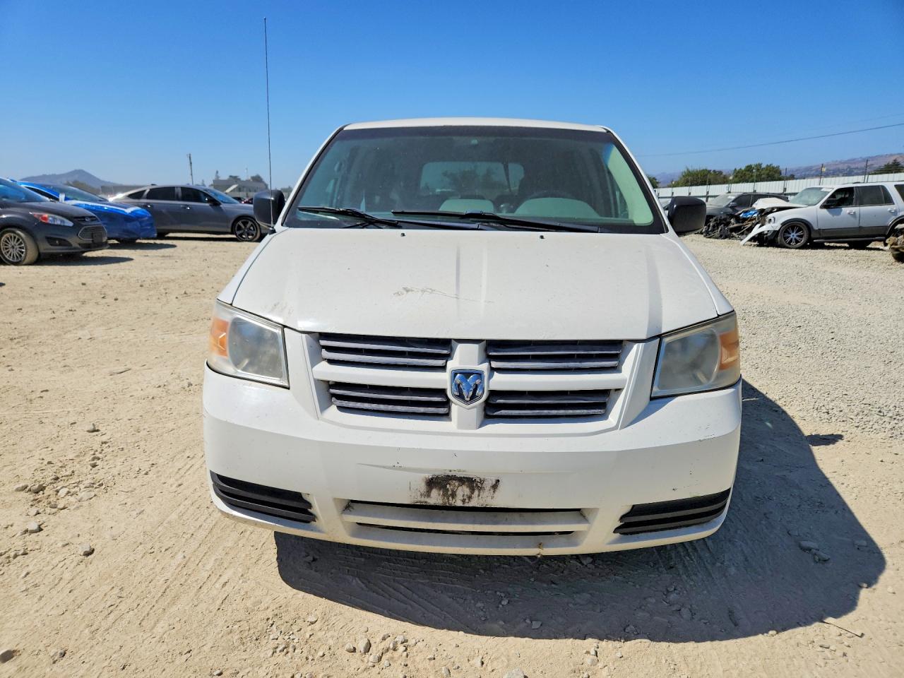 2009 Dodge Grand Caravan Se White vin: 2D8HN44E89R666433