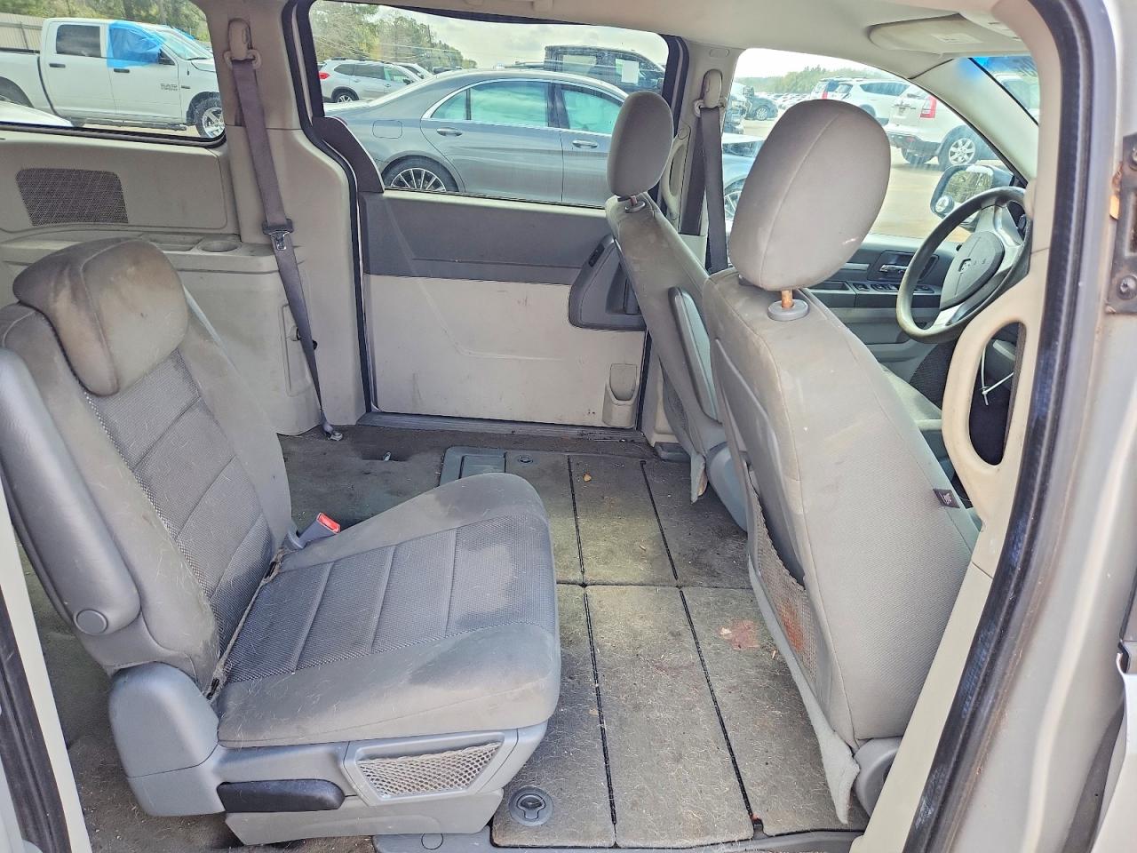 2009 Dodge Grand Caravan Se Silver vin: 2D8HN44E99R623655