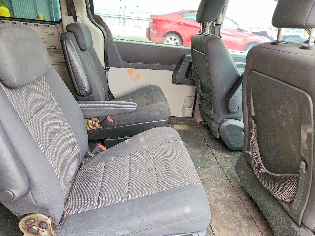 2009 Dodge Grand Caravan Se Tan vin: 2D8HN44E99R682074