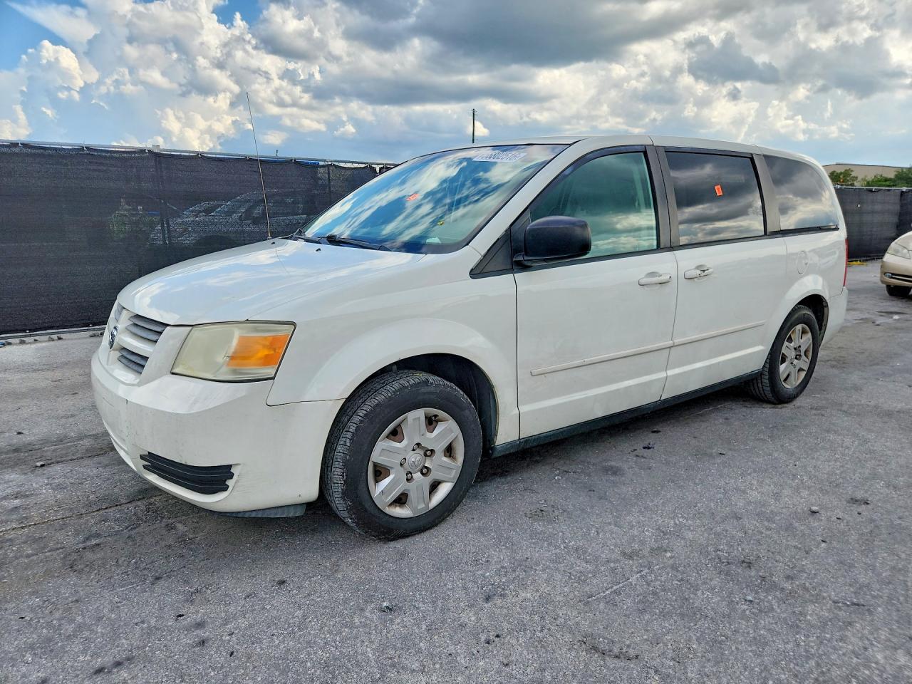 2009 Dodge Gr Caravan White vin: 2D8HN44EX9R576300