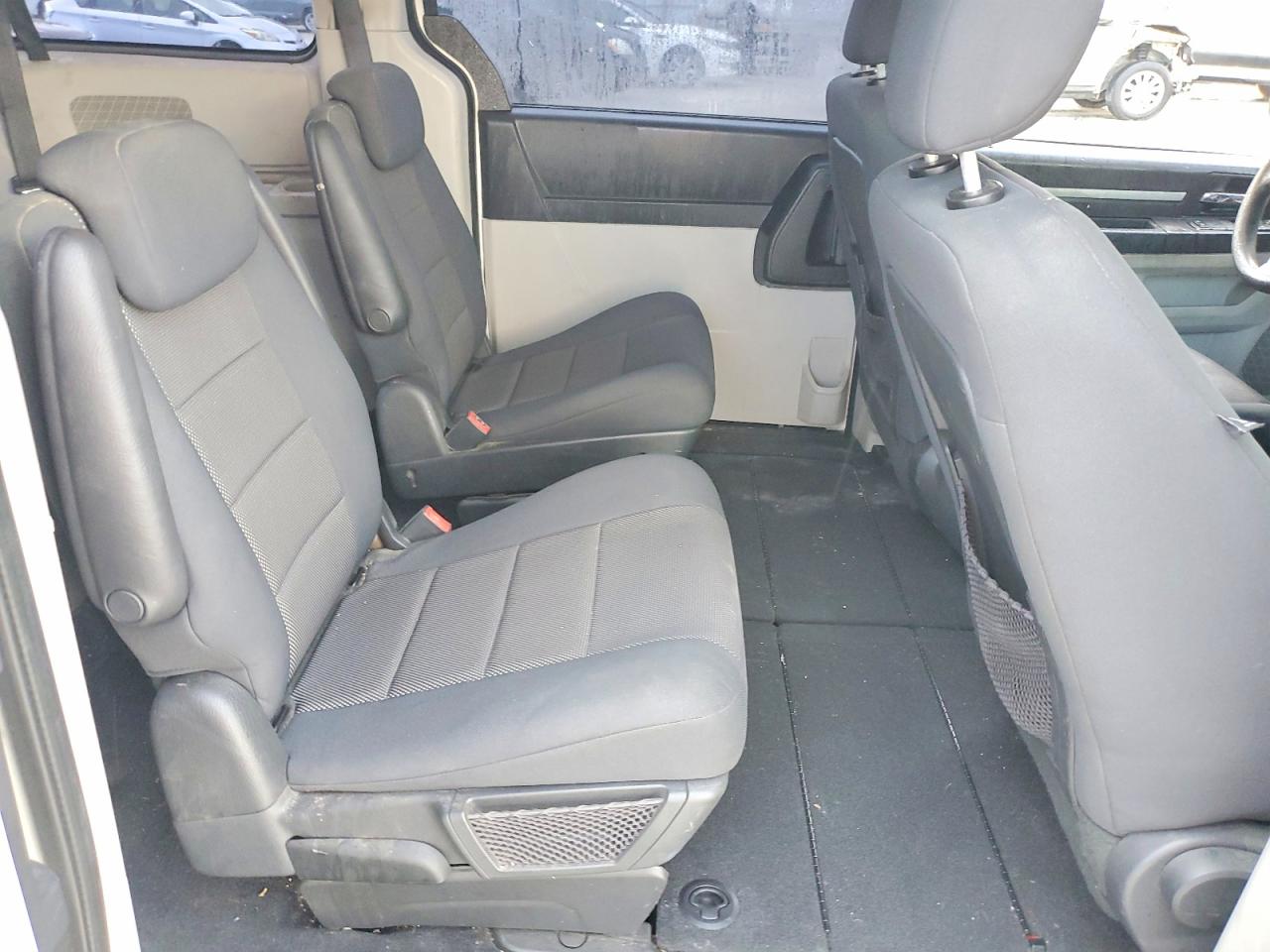 2009 Dodge Grand Caravan Se White vin: 2D8HN44EX9R652114