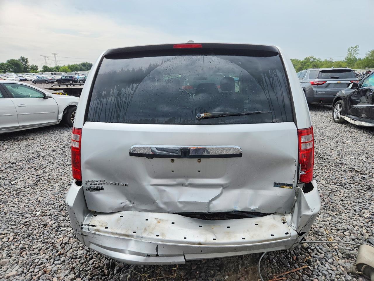2008 Dodge Grand Caravan Se Серебряный vin: 2D8HN44H08R120153