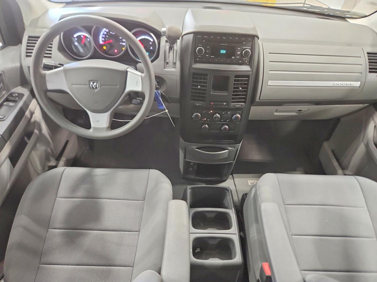 2008 Dodge Grand Caravan Se Silver vin: 2D8HN44H08R720672