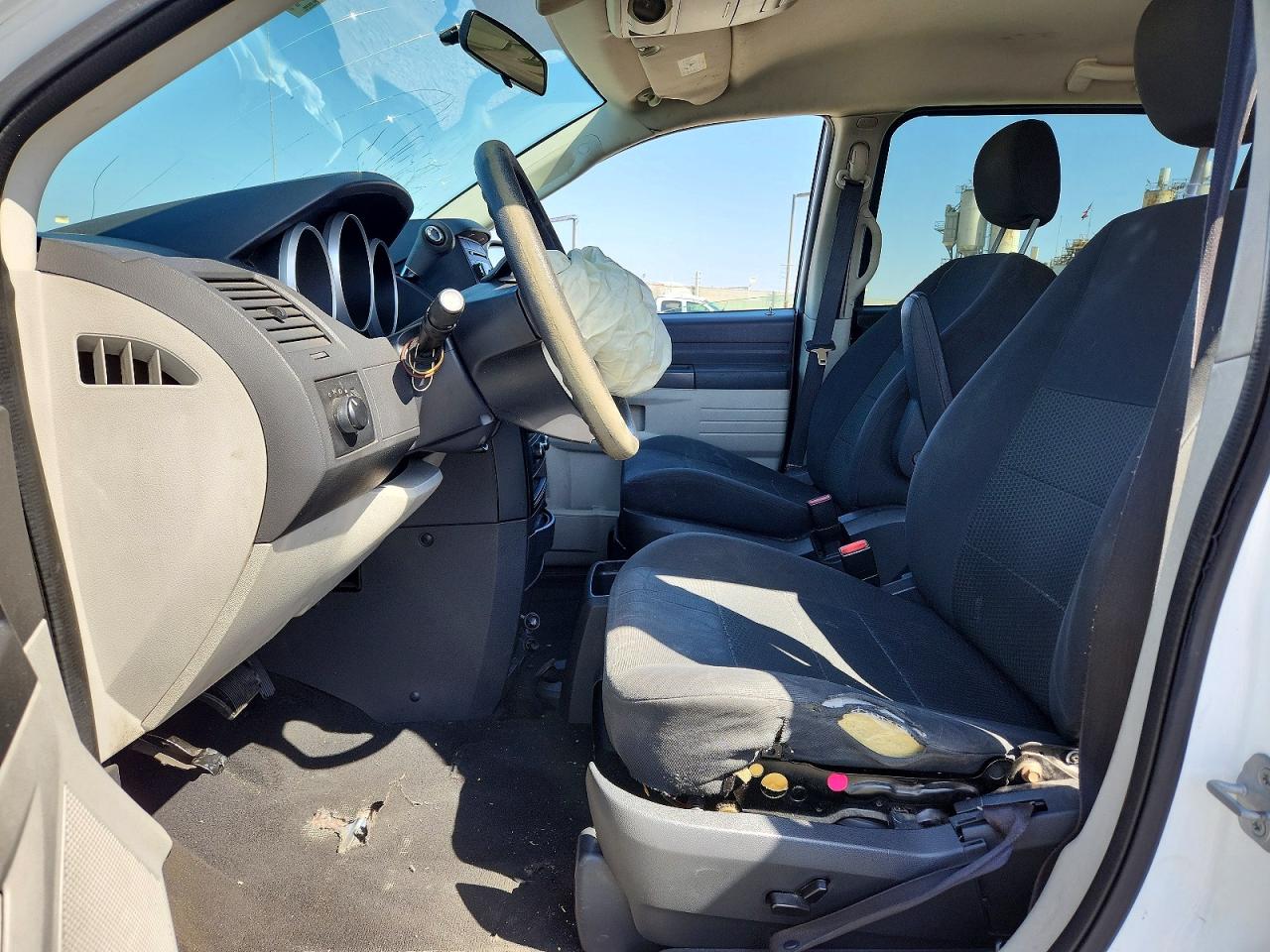 2008 Dodge Caravan White vin: 2D8HN44H18R766172