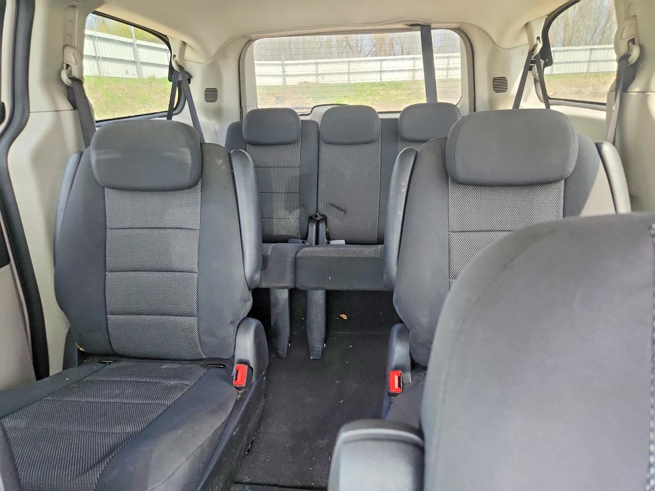 2008 Dodge Grand Caravan Se White vin: 2D8HN44H28R761157