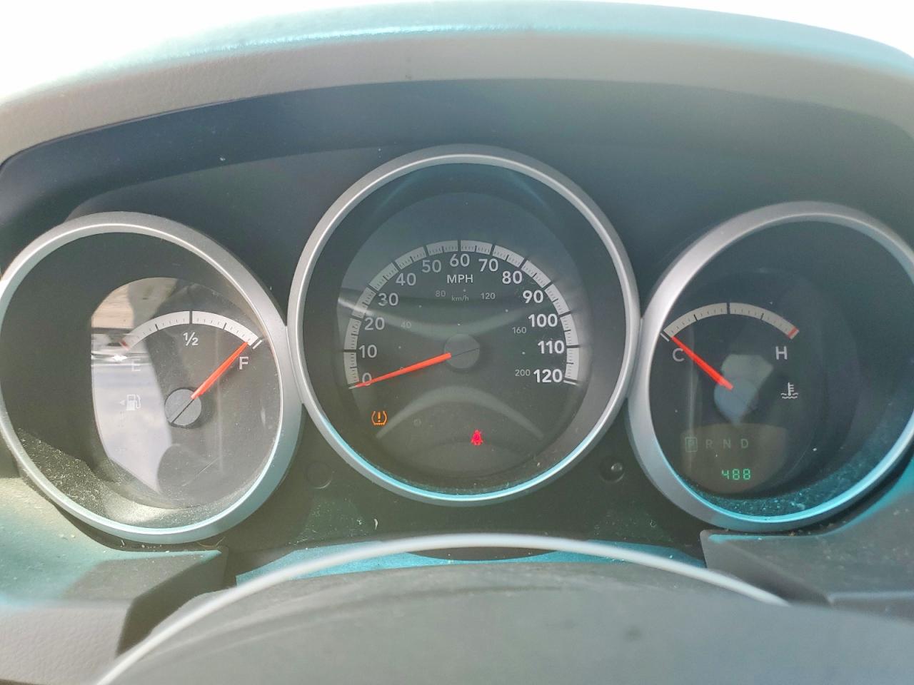 2008 Dodge Grand Caravan Silver vin: 2D8HN44H28R772742