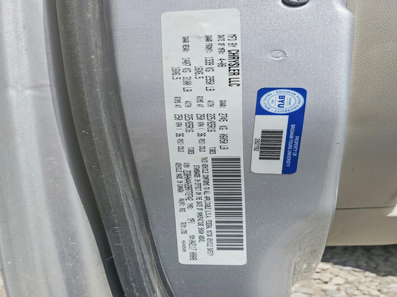 2008 Dodge Grand Caravan Silver vin: 2D8HN44H28R772742