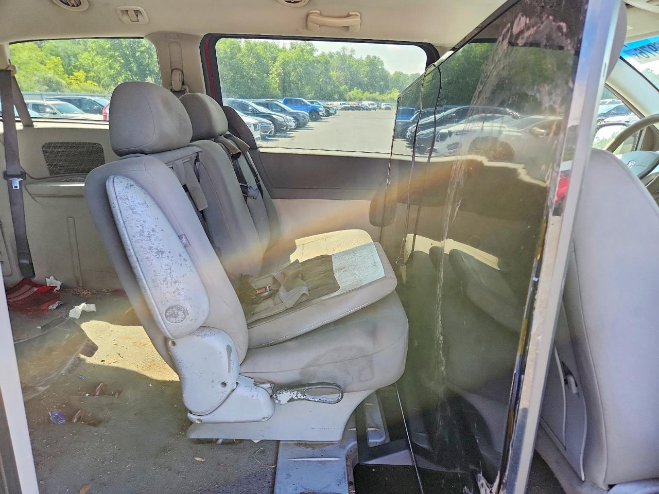 2008 Dodge Grand Caravan Se Maroon vin: 2D8HN44H38R113875
