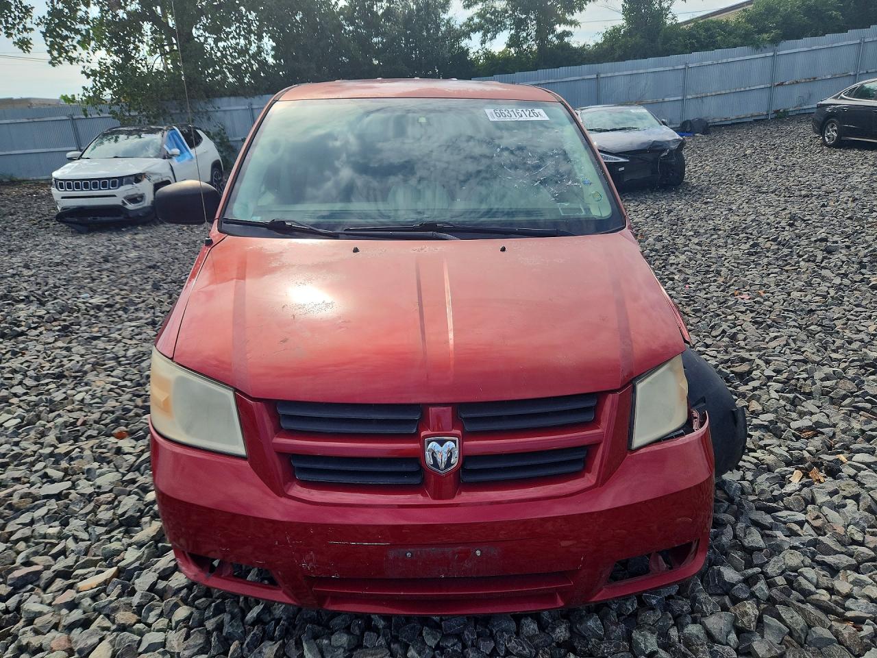 2008 Dodge Grand Caravan Se Red vin: 2D8HN44H58R679665