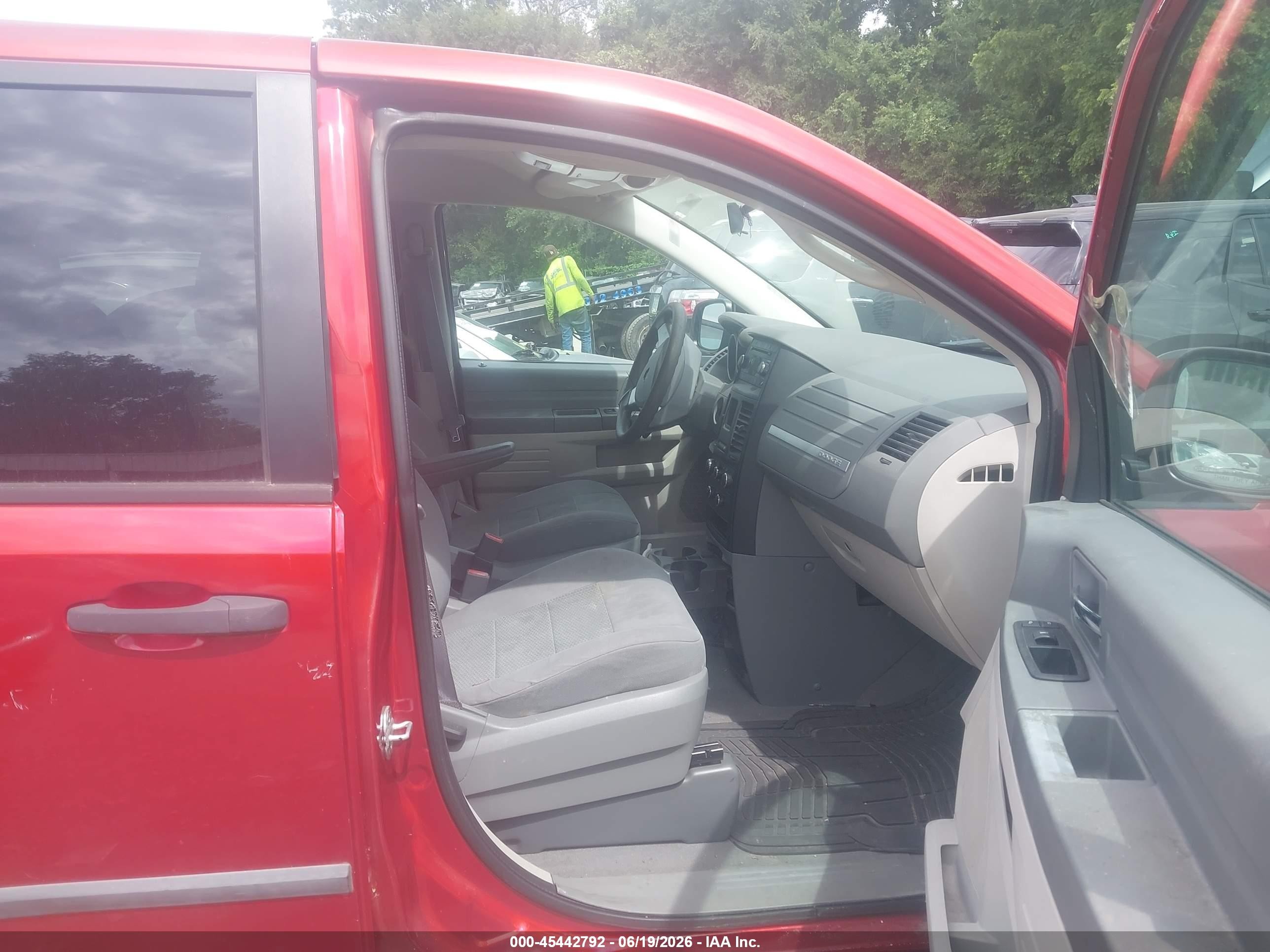 2008 Dodge Grand Caravan Se Red vin: 2D8HN44H68R809453