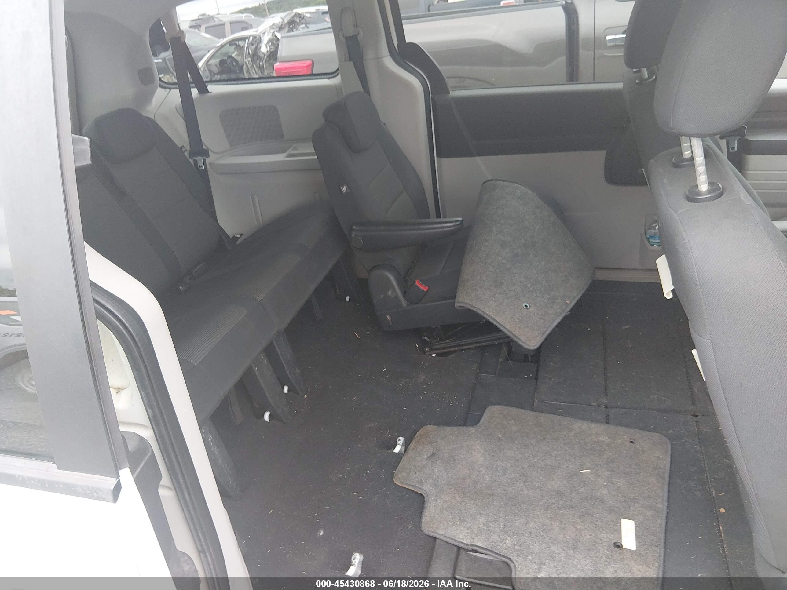 2008 Dodge Grand Caravan Se White vin: 2D8HN44H78R101776