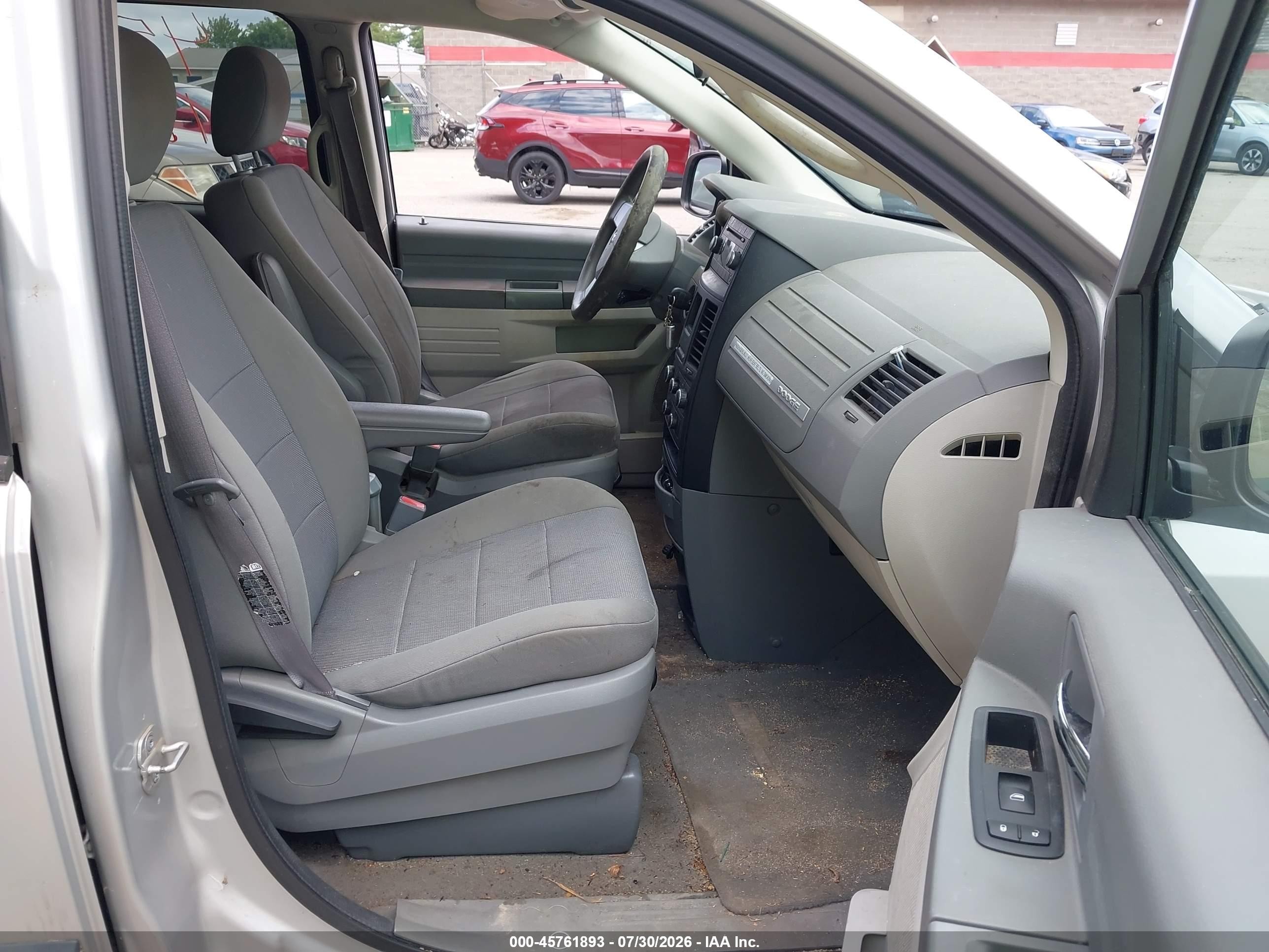 2008 Dodge Grand Caravan Se Silver vin: 2D8HN44H88R702730