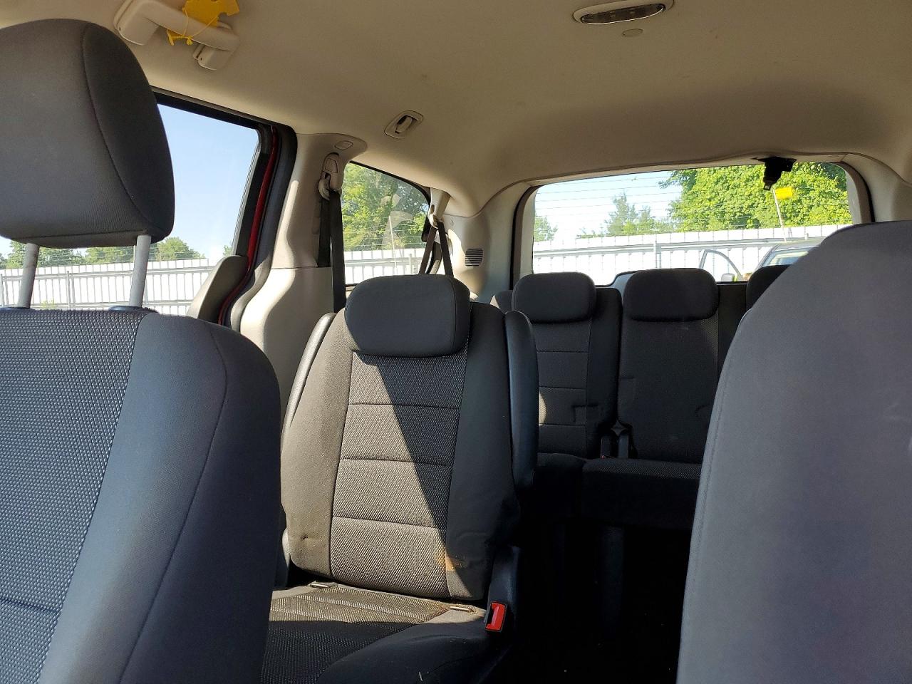 2008 Dodge Grand Caravan Se Red vin: 2D8HN44H88R810443