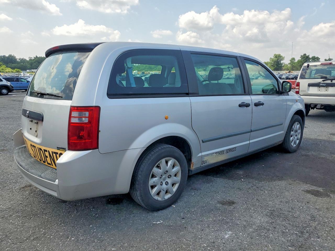 2008 Dodge Grand Caravan Se Silver vin: 2D8HN44H98R706141