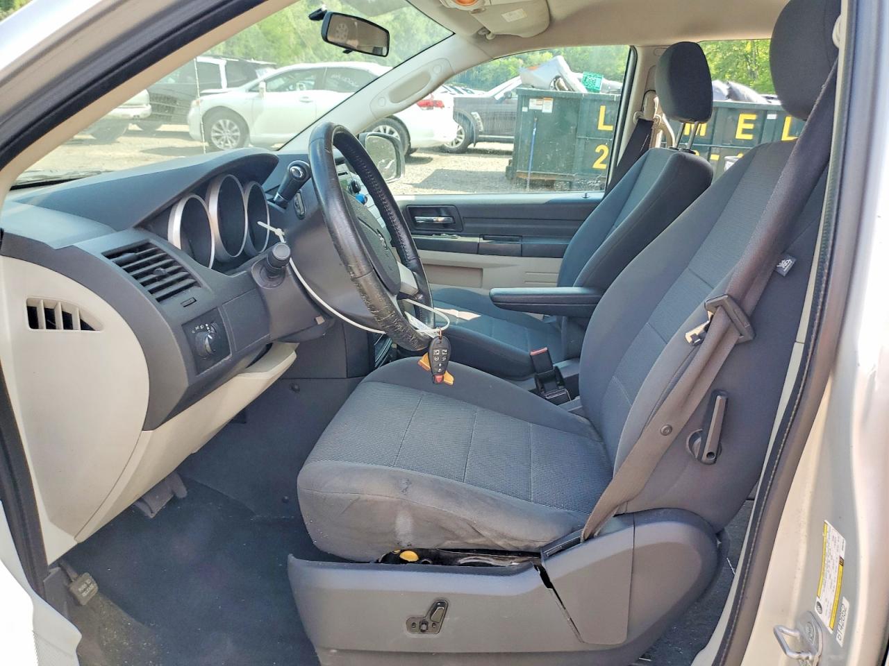 2008 Dodge Grand Caravan Se Silver vin: 2D8HN44H98R801623