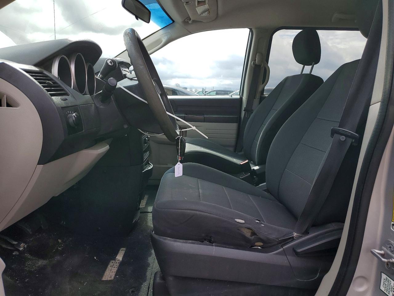 2008 Dodge Grand Caravan Se Серебряный vin: 2D8HN44HX8R152320