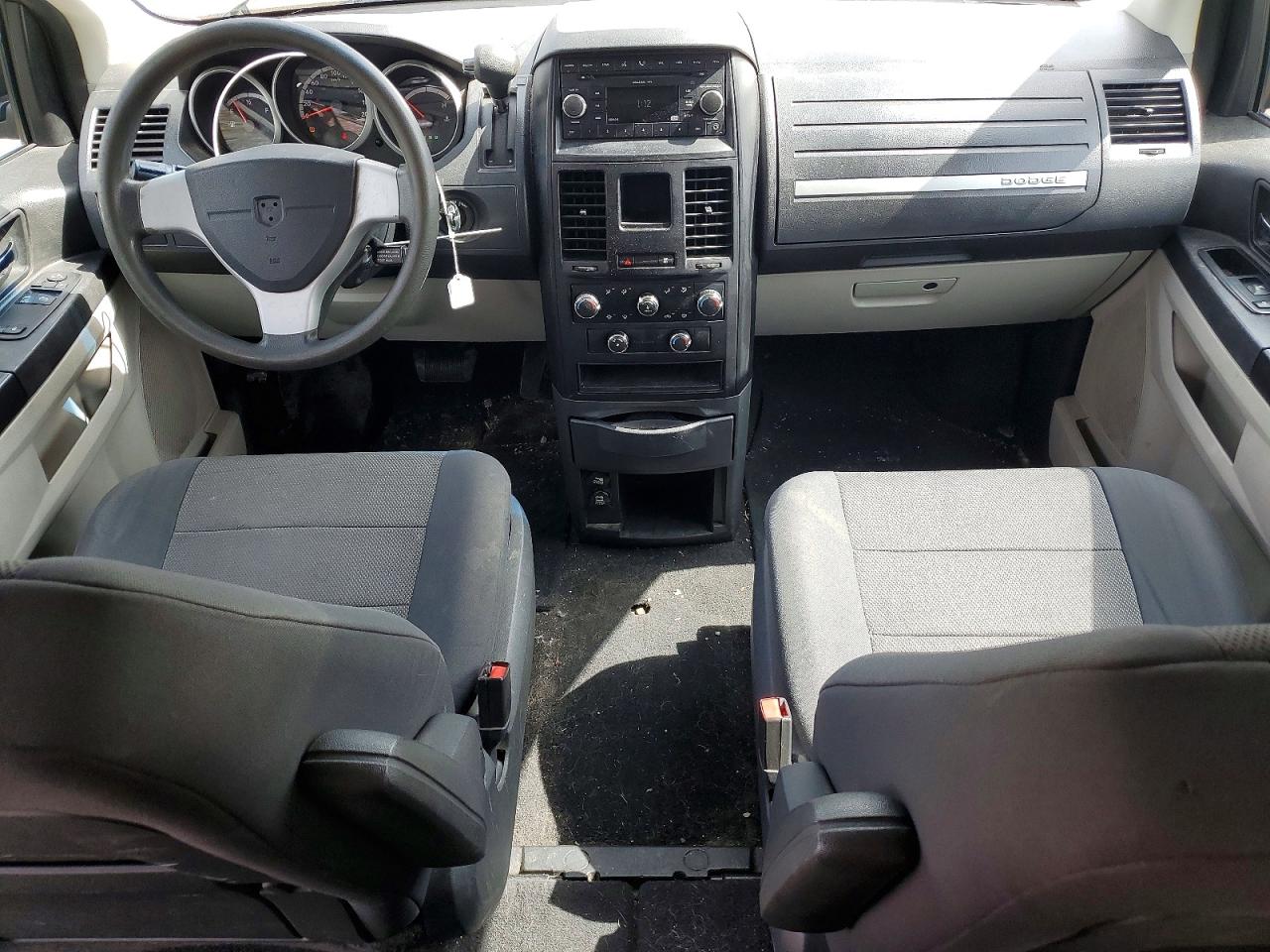 2008 Dodge Grand Caravan Se Серебряный vin: 2D8HN44HX8R152320