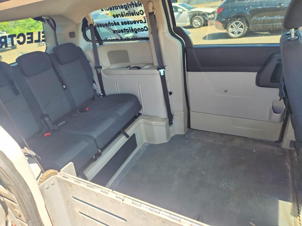 2008 Dodge Grand Caravan Sxt Beige vin: 2D8HN44P38R679901