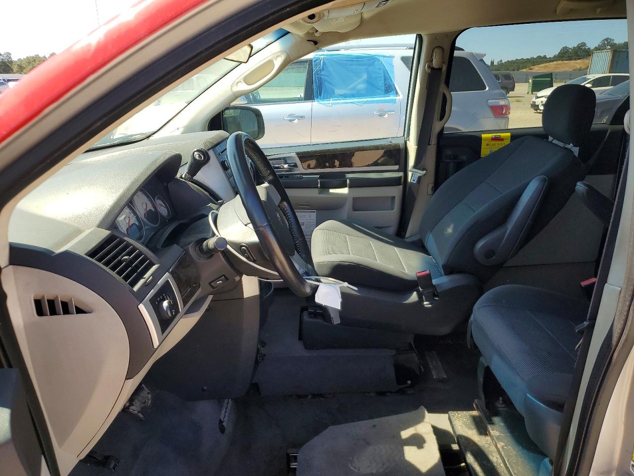2009 Dodge Grand Caravan Sxt Red vin: 2D8HN54159R662276