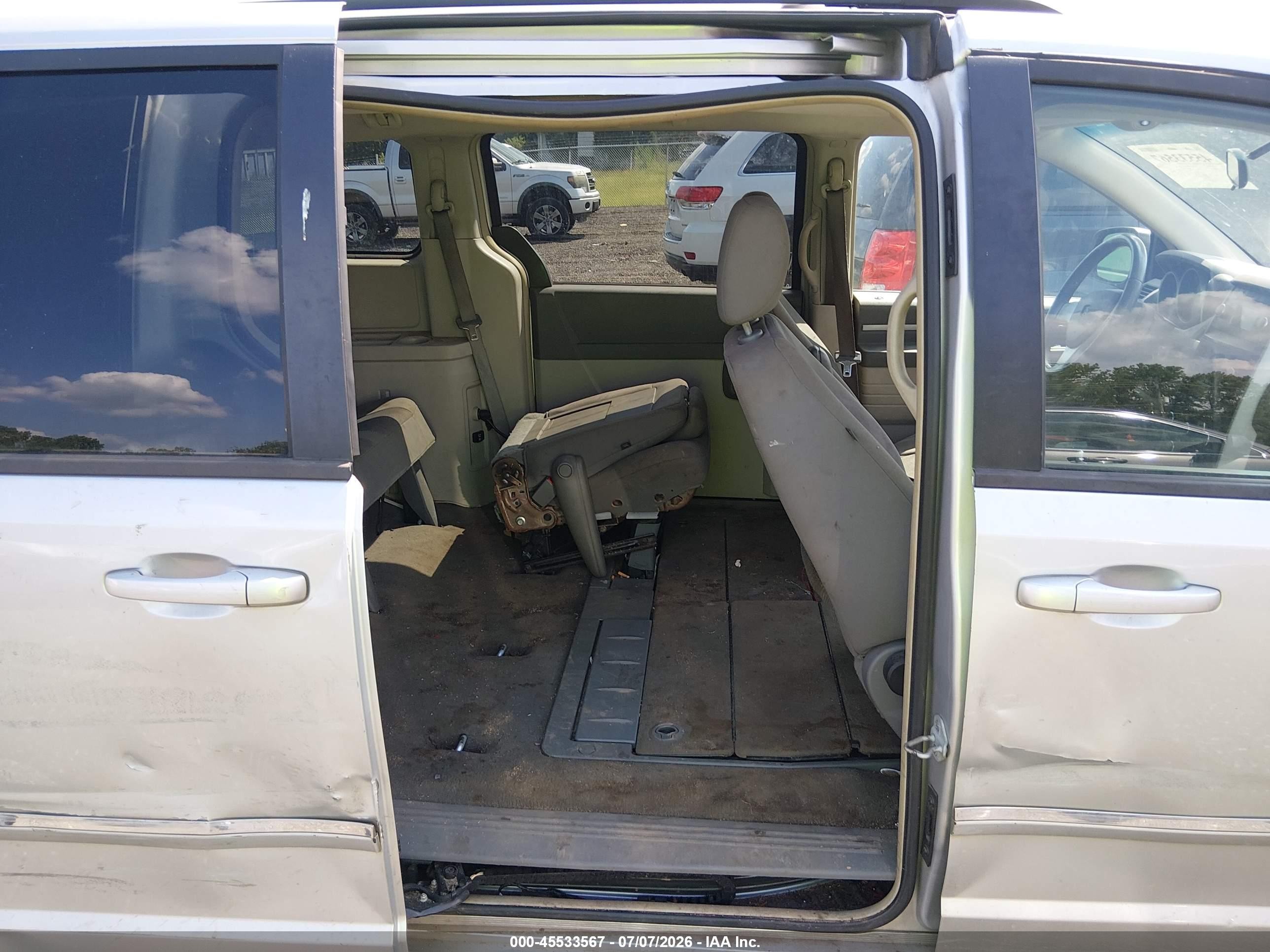 2009 Dodge Grand Caravan Sxt Silver vin: 2D8HN54189R572538