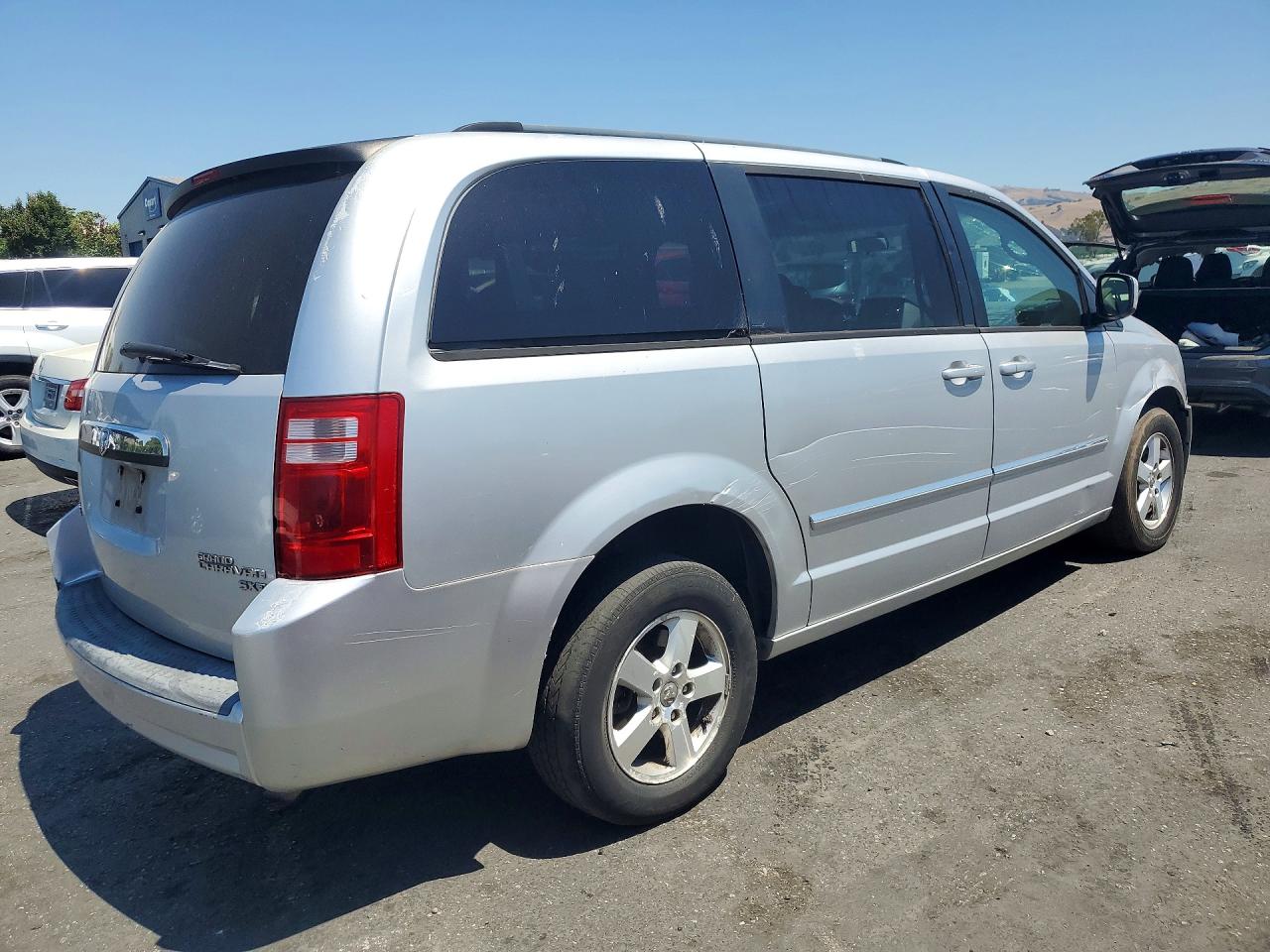 2009 Dodge Grand Caravan Sxt Silver vin: 2D8HN541X9R502006