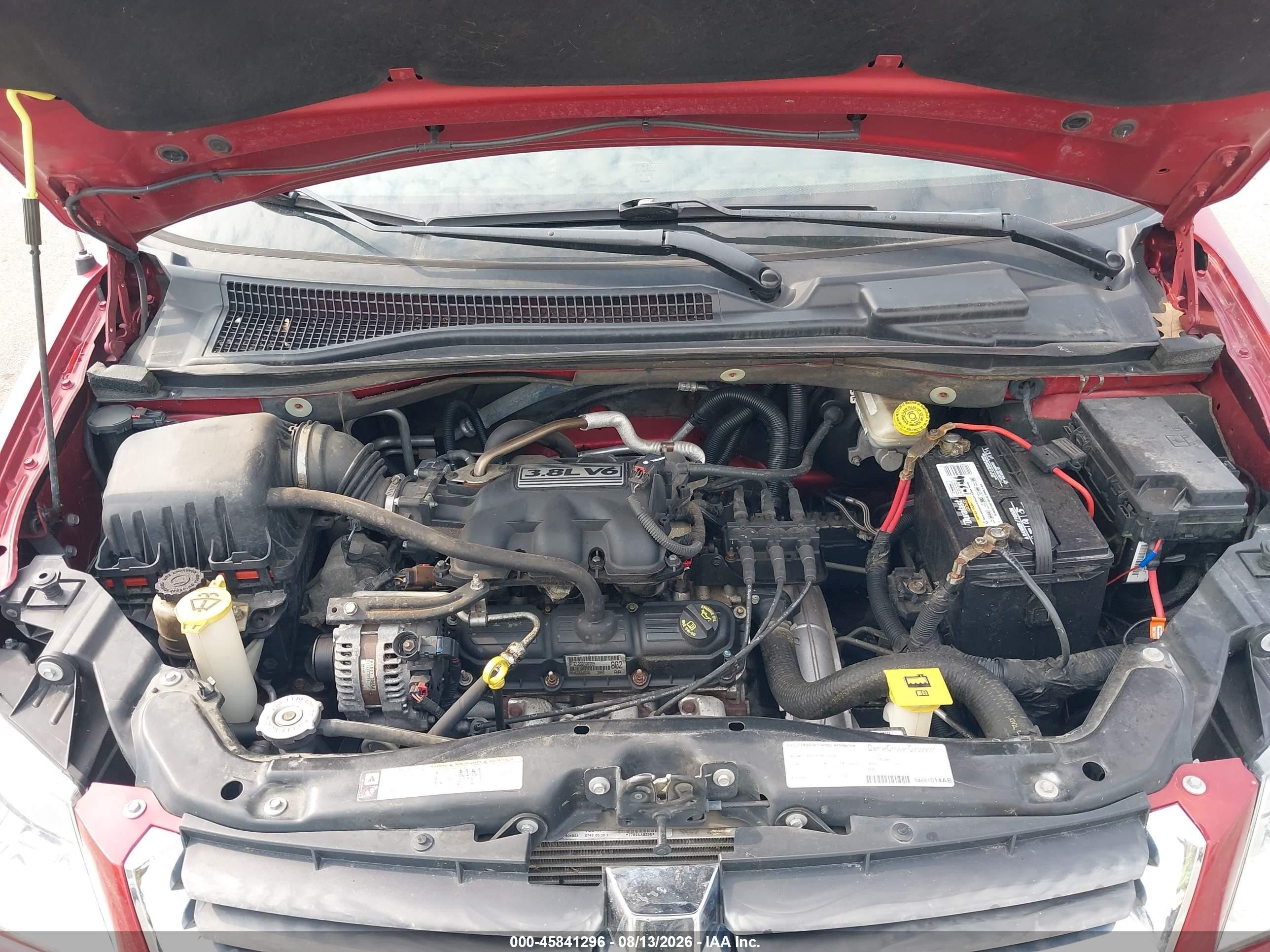 2008 Dodge Grand Caravan Sxt Red vin: 2D8HN54P08R752373