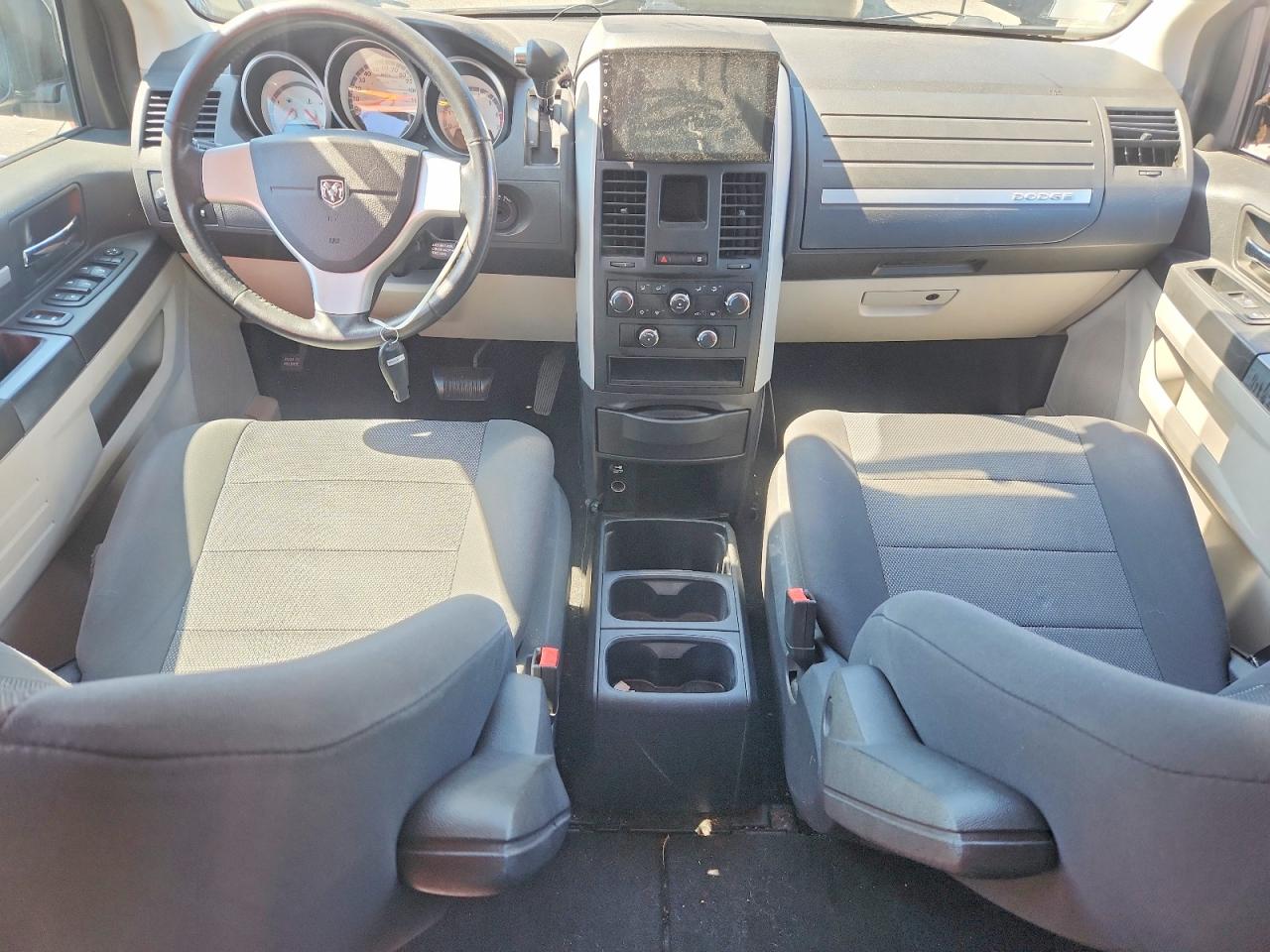 2008 Dodge Grand Caravan Le Black vin: 2D8HN54P08R761171