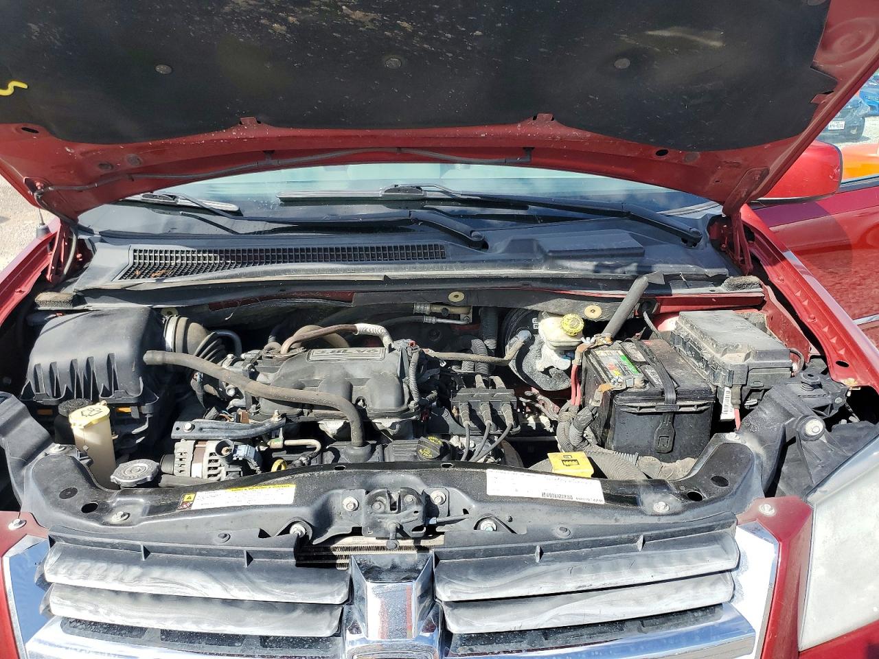 2008 Dodge Grand Caravan Sxt Red vin: 2D8HN54P28R840020